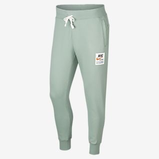 Nike Sportswear Herren Jogpants | engelhorn Nike Sportswear Herren Jogpants | engelhorn