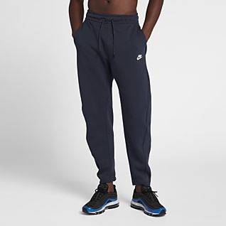 nike tech outfit