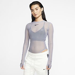 nike turtleneck crop top