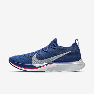 nike flyknit sneakers