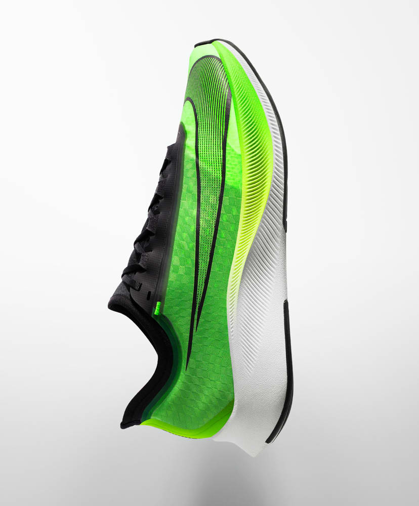 Nike Zoom Fly. el Zoom 3. Nike