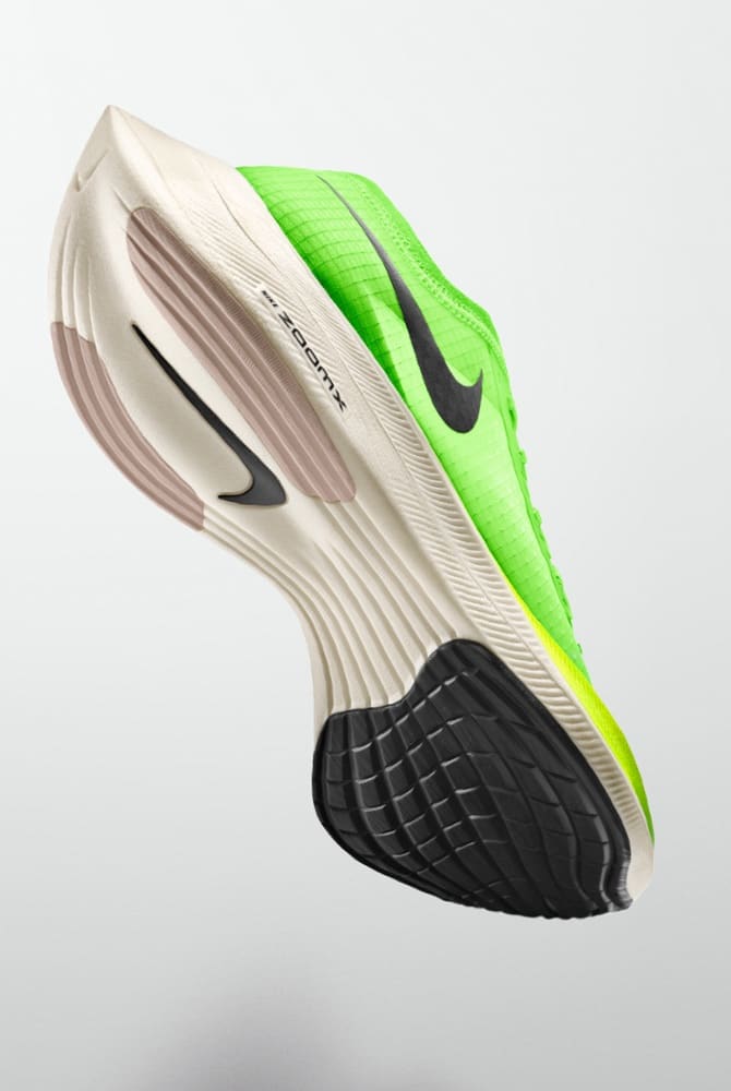 disaster curl animation Nike Zoom Fly. Featuring the Zoom Fly 3. Nike.com