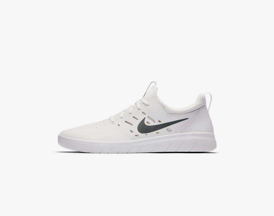 nike shoes official website