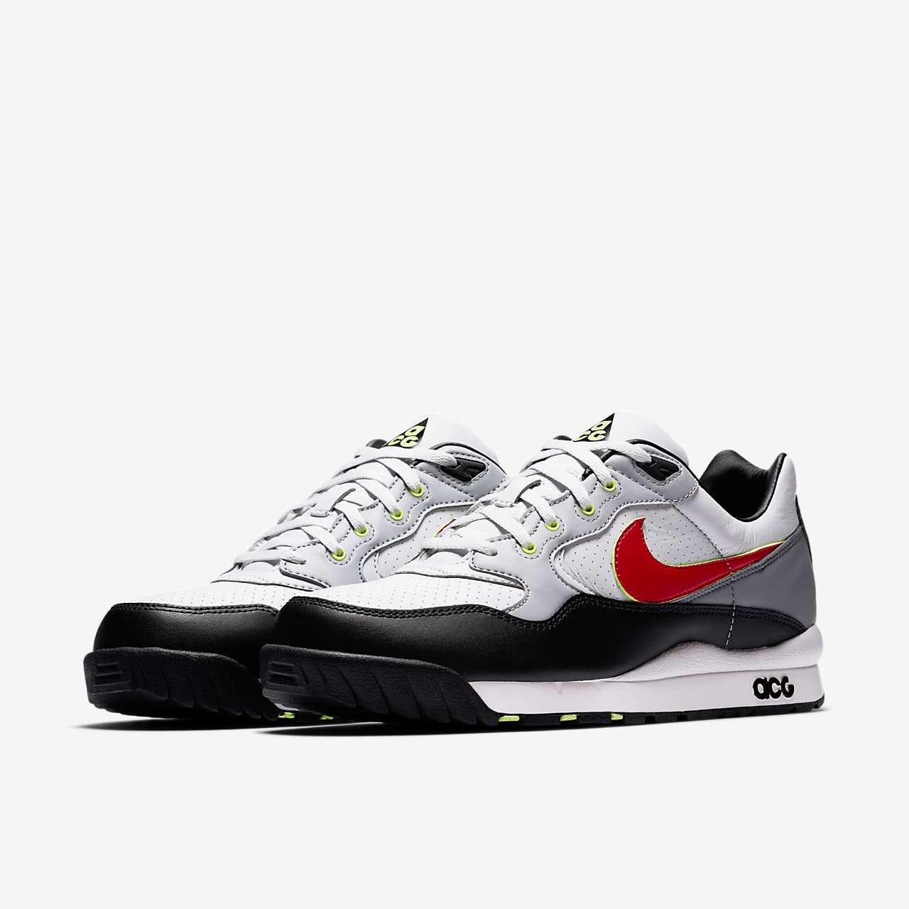 nike wildwood acg on feet