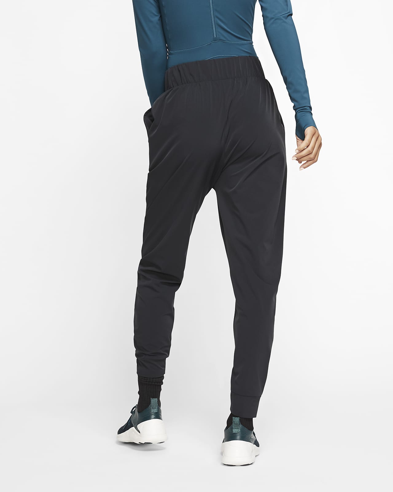 pantaloni nike donna prezzo basso