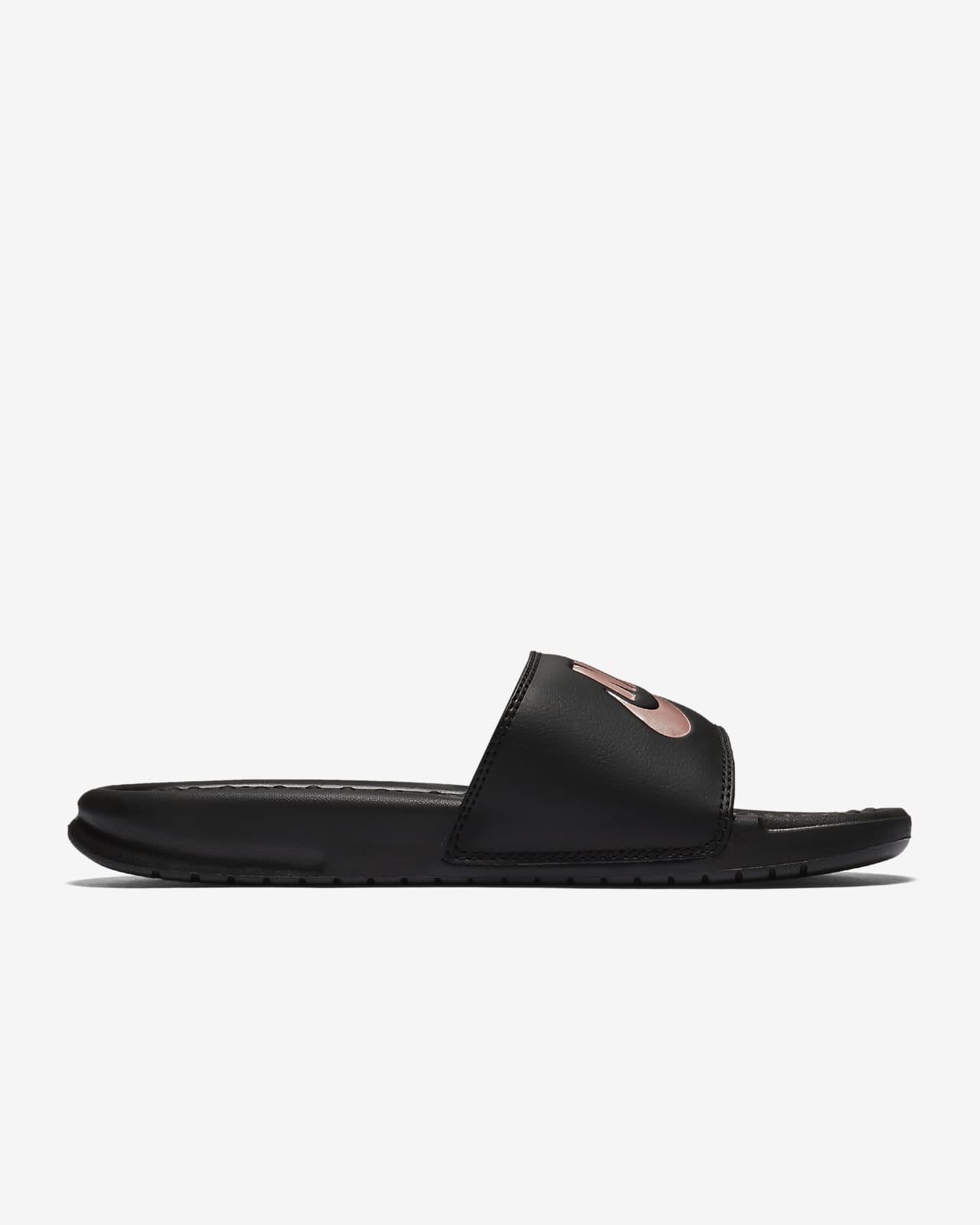 claquette nike benassi