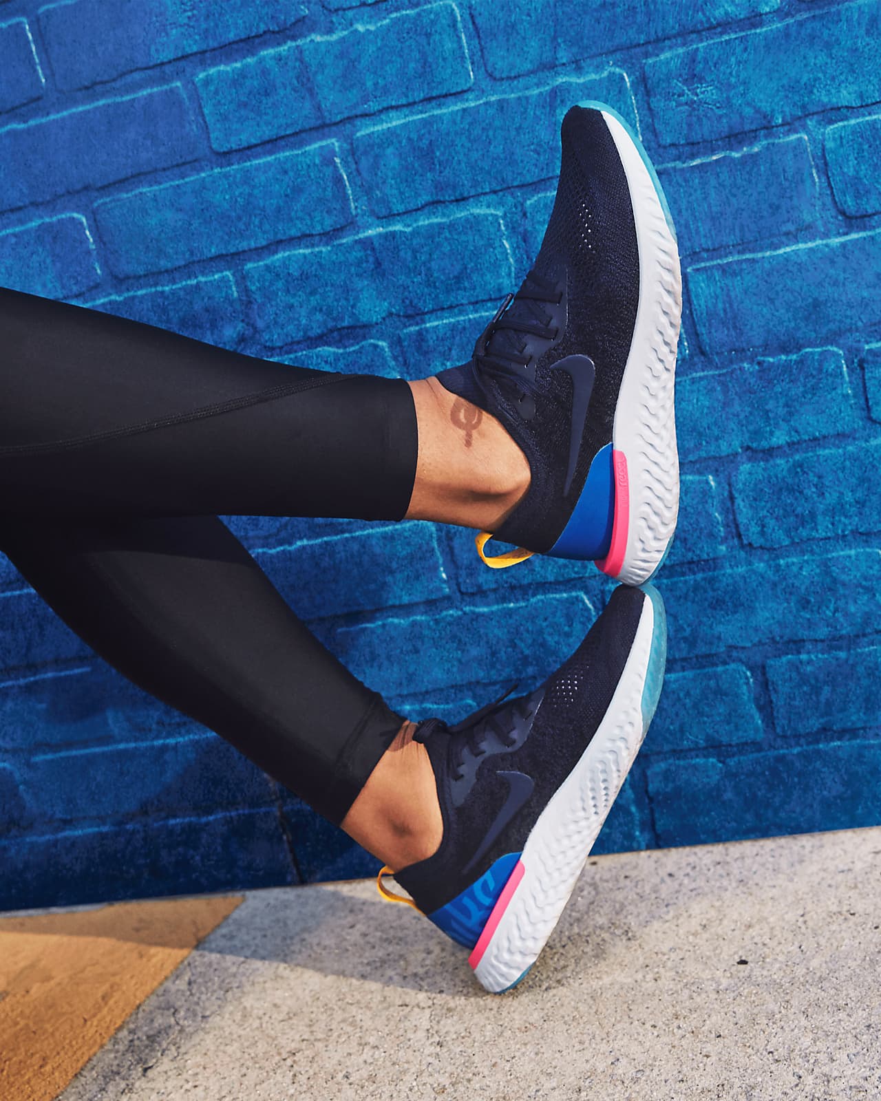 women's running shoe nike epic react flyknit