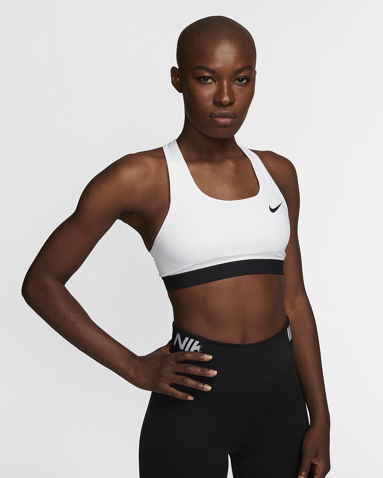 brassiere nike swoosh