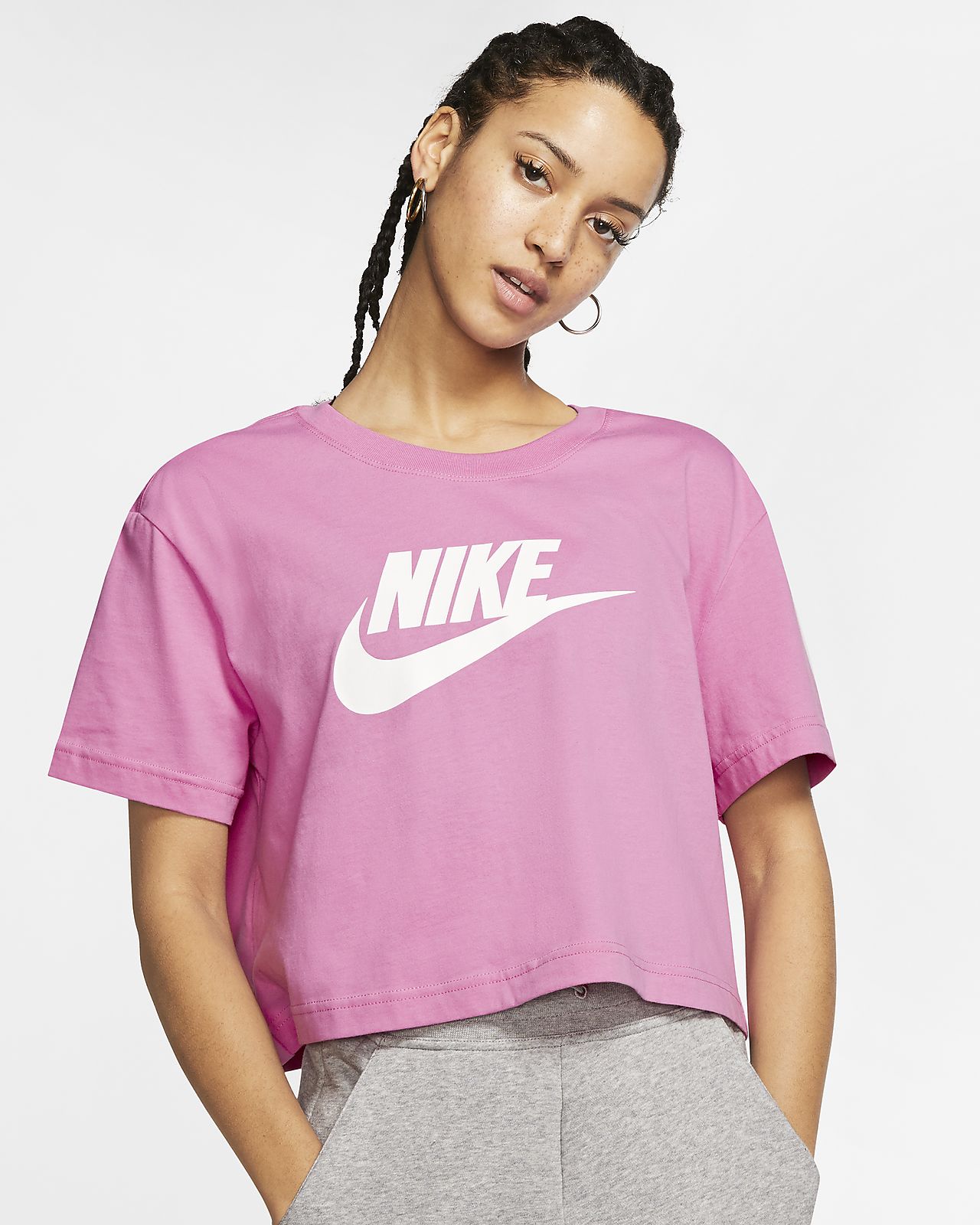 Nike Sportswear Essential Kort T-shirt voor dames. Nike NL