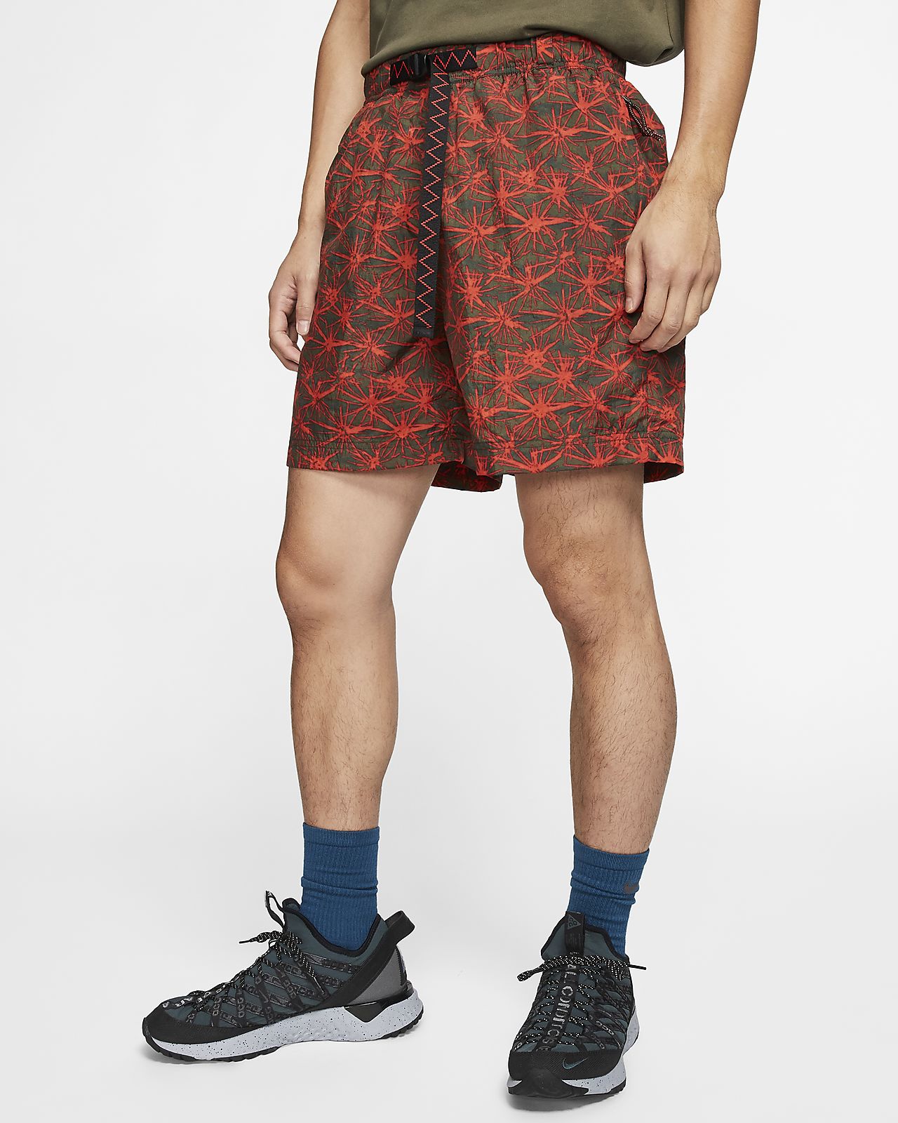 nike acg woven shorts obsidian