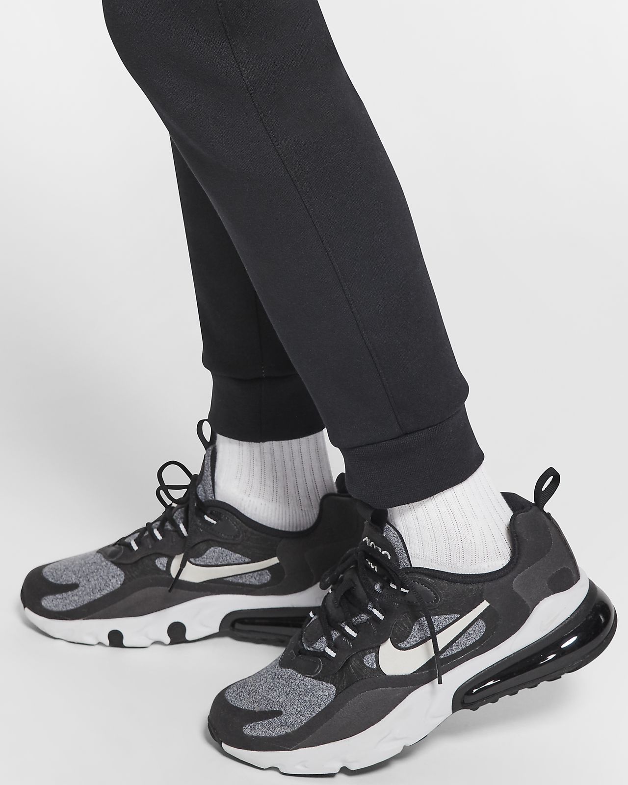 nike sportswear sneakers