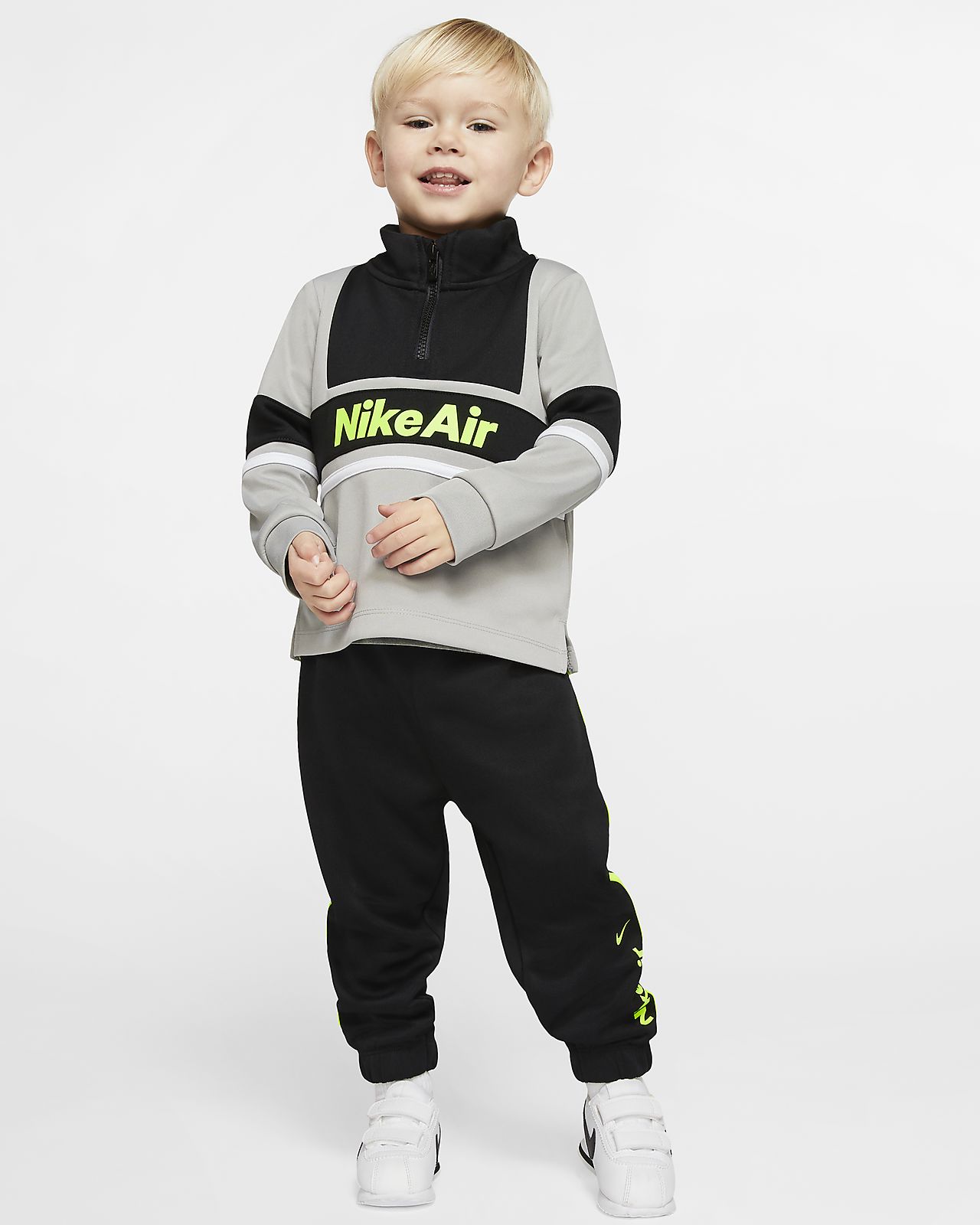 completi nike 12 anni completi nike 12 anni