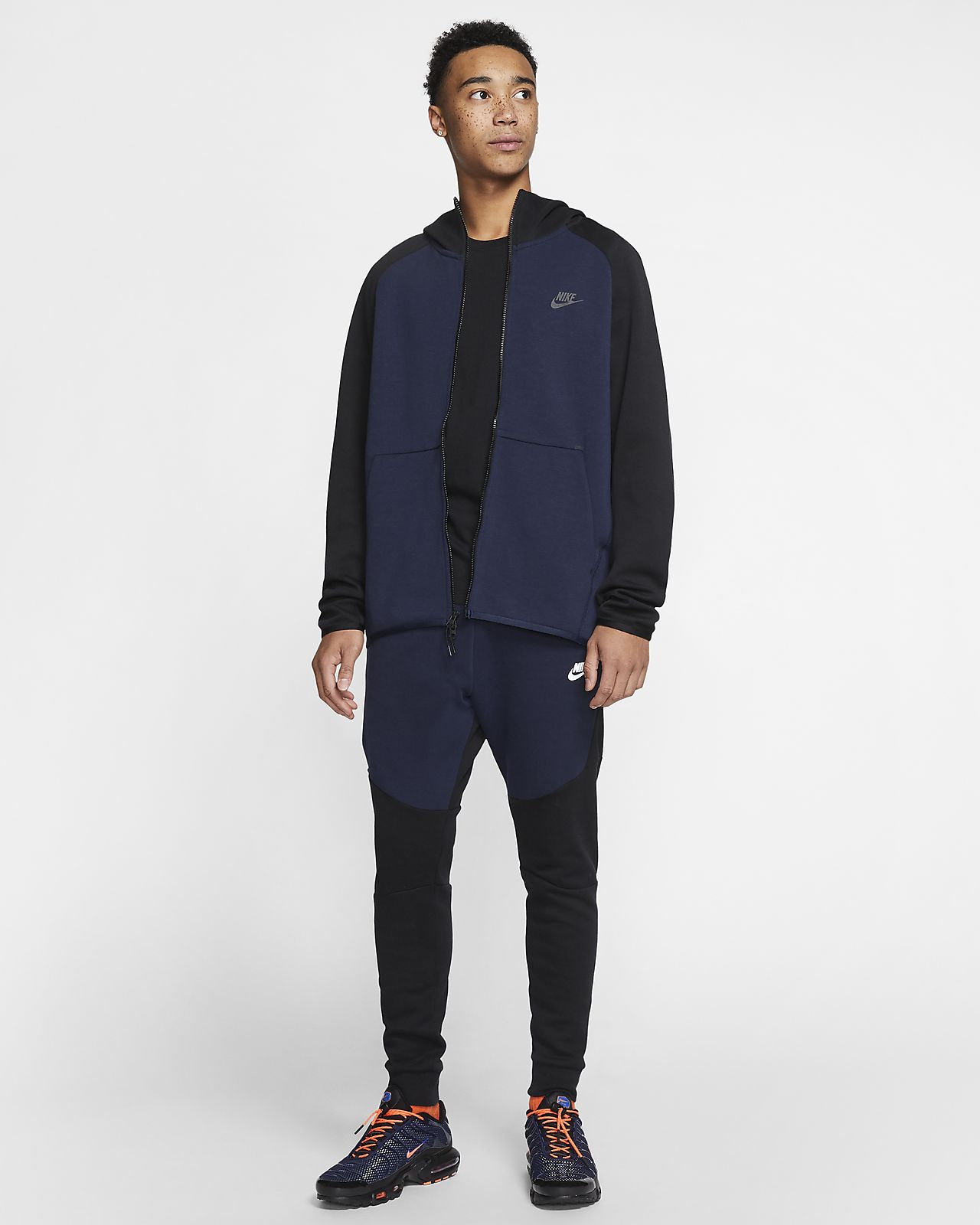 Herren Nike Kapuzensweatjacke NSW HOODIE FULLZIP FLEECE AIR Herren Nike Kapuzensweatjacke NSW HOODIE FULLZIP FLEECE AIR