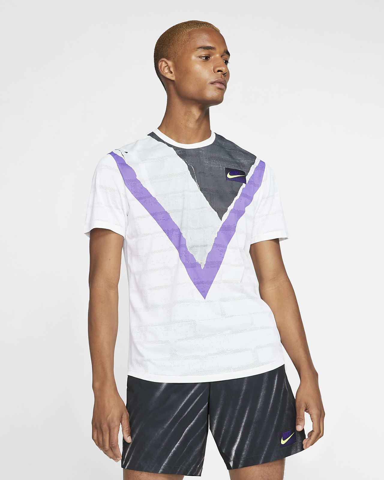 Nike NikeCourt Dry Tennis T Shirt Herren weiß schwarz Nike NikeCourt Dry Tennis T Shirt Herren weiß schwarz