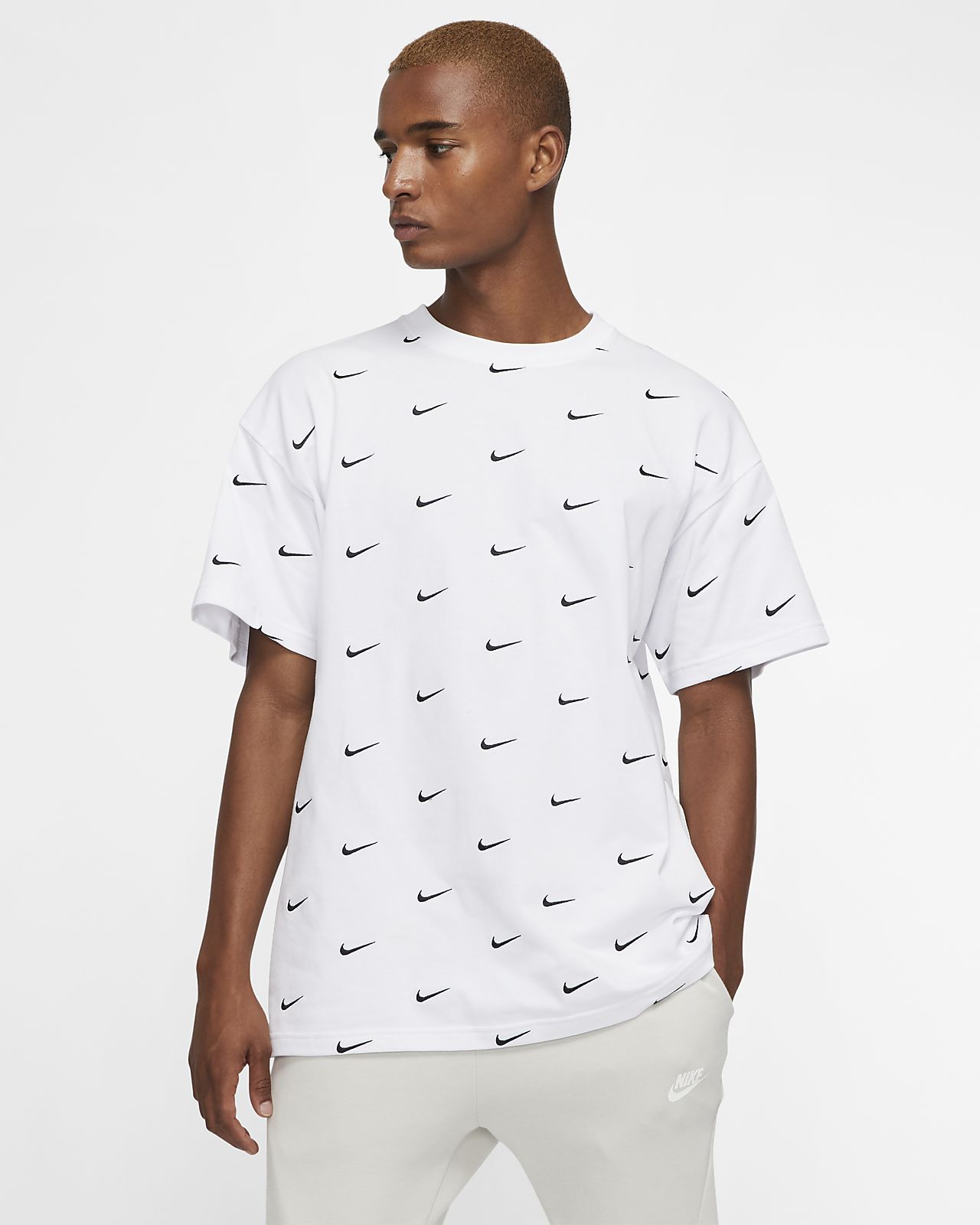 tee shirt nike swoosh