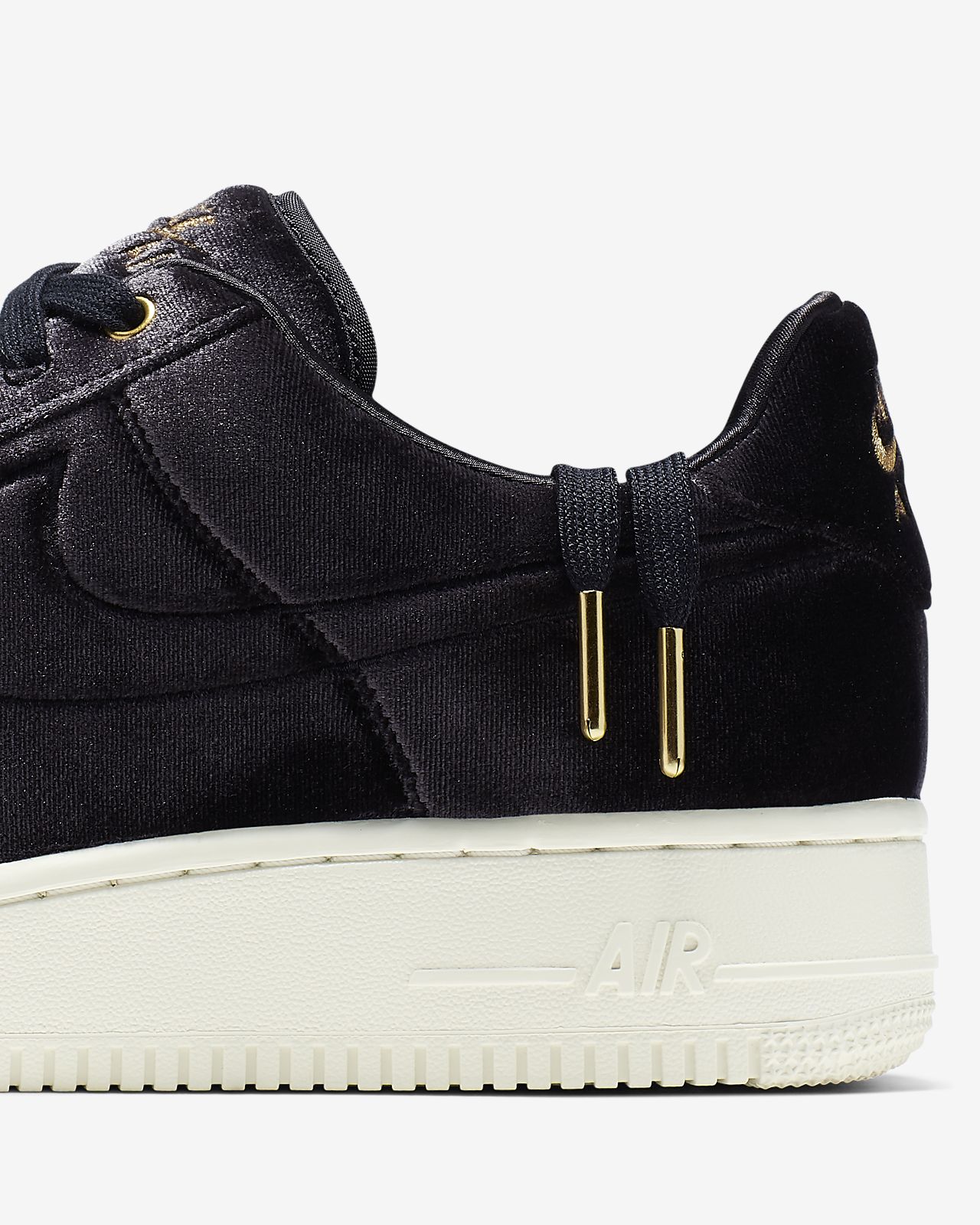 Nike WMNS Air Force 1 '07 SE Premium Pale IvoryGuava Ice Nike WMNS Air Force 1 '07 SE Premium Pale IvoryGuava Ice