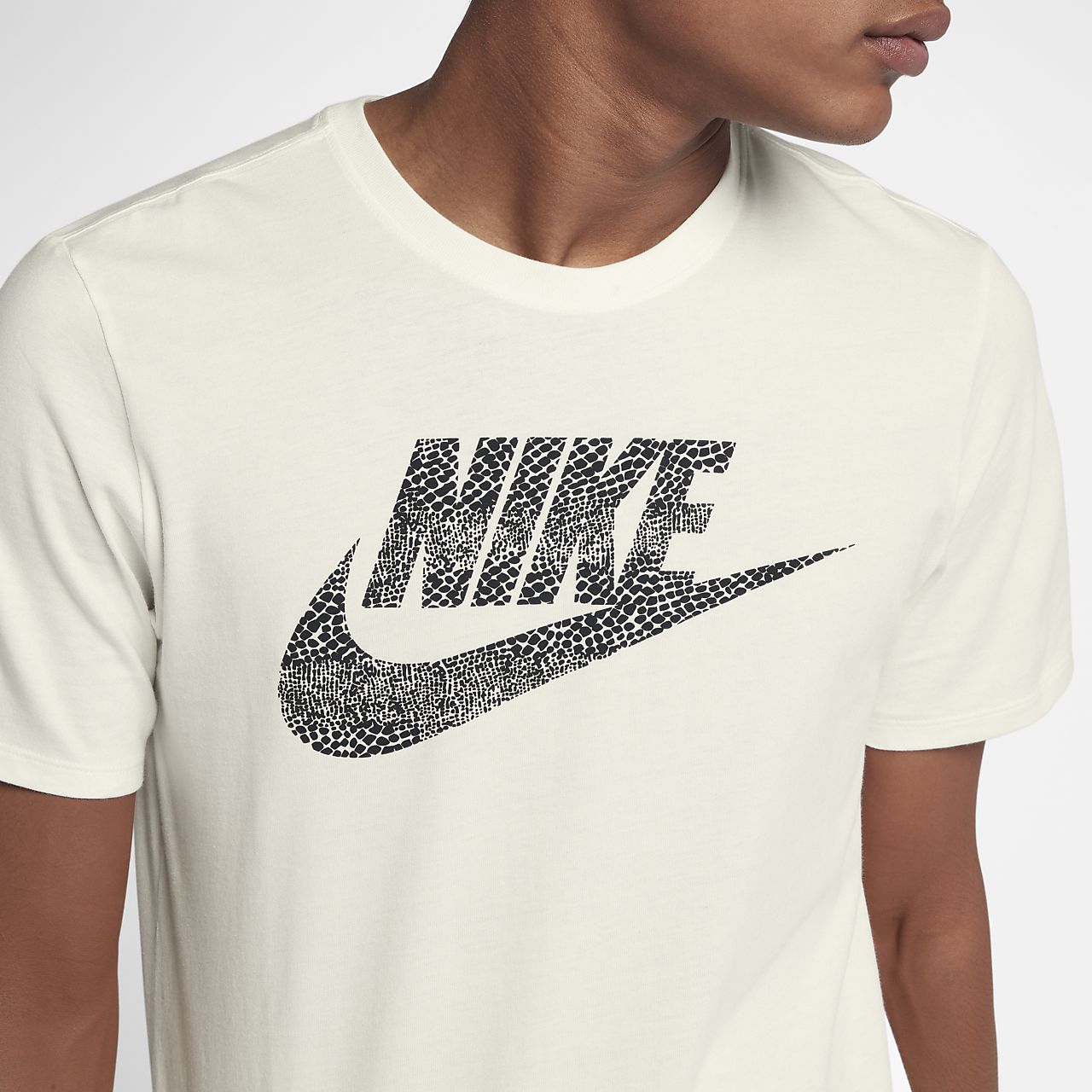 nike sportswear t shirt