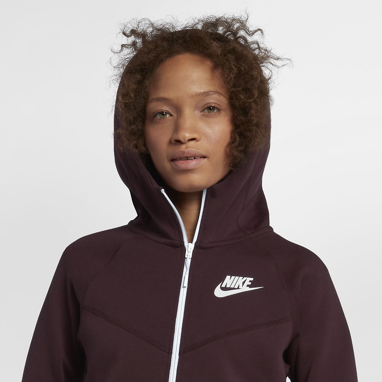 nike fleece windrunner
