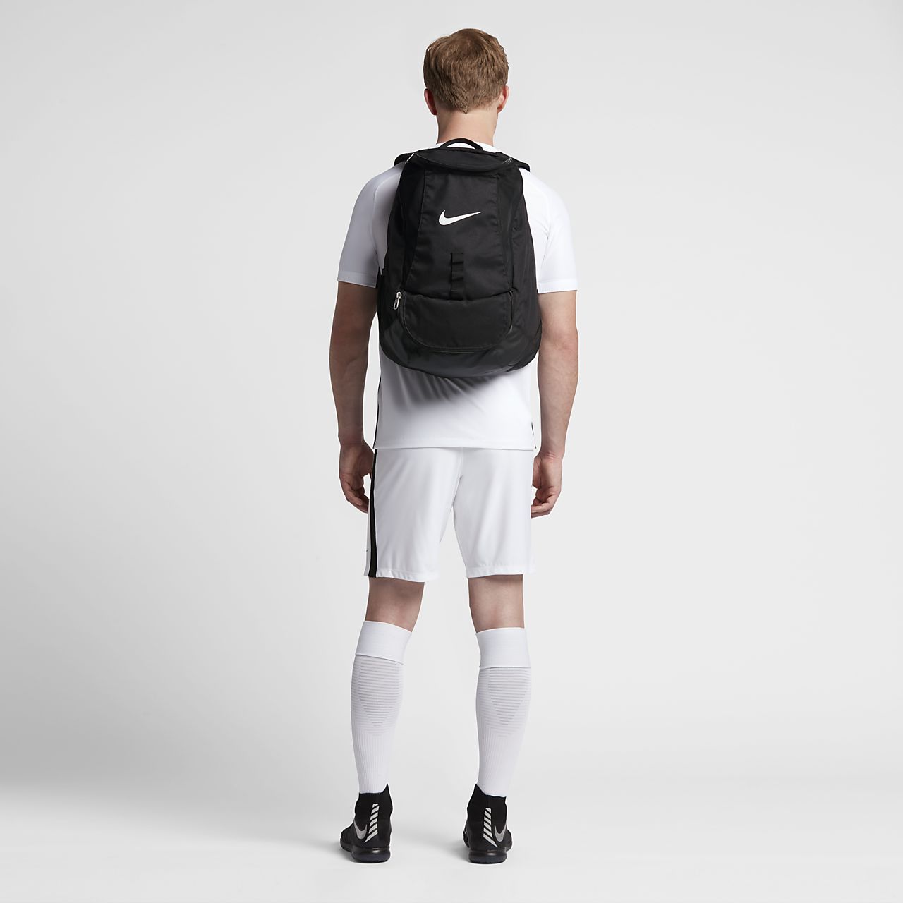 nike men's club team swoosh soccer backpack