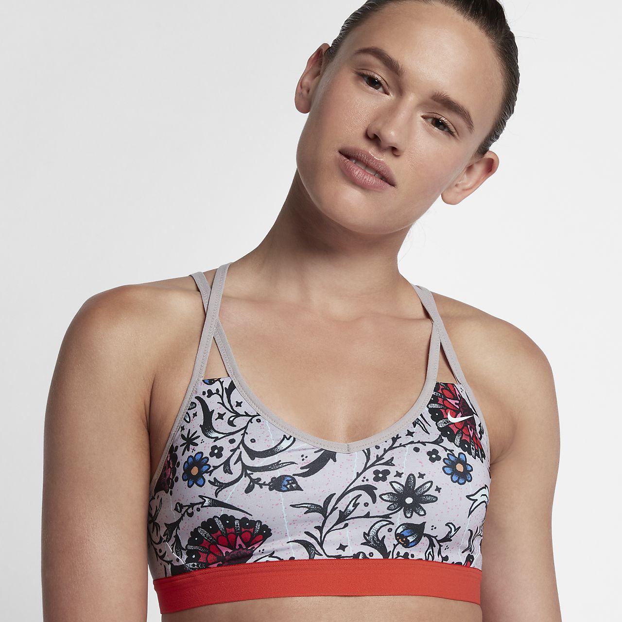 nike indy strappy sports bra