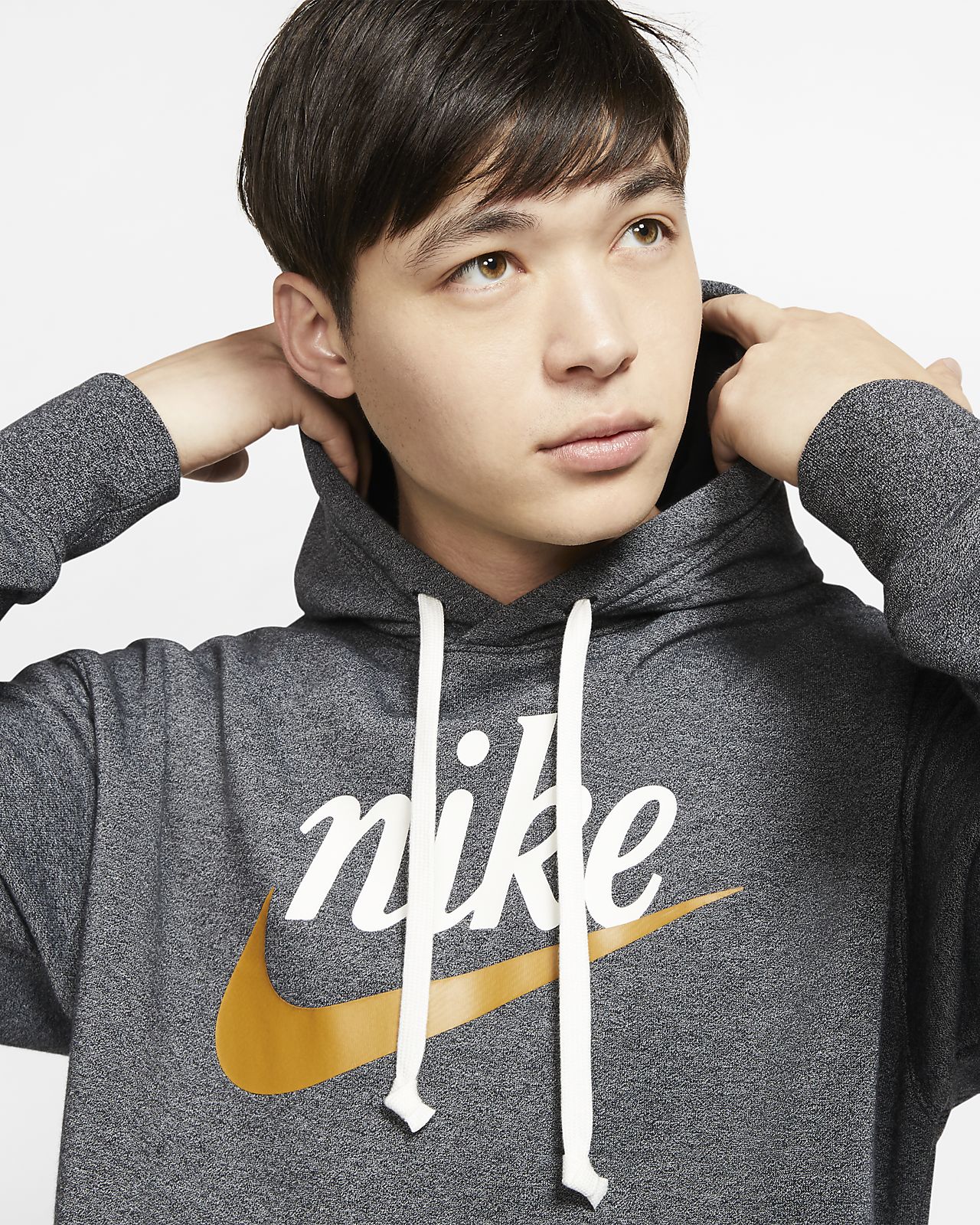Sportswear Heritage Men's Graphic Pullover Hoodie in Black Sportswear Heritage Men's Graphic Pullover Hoodie in Black