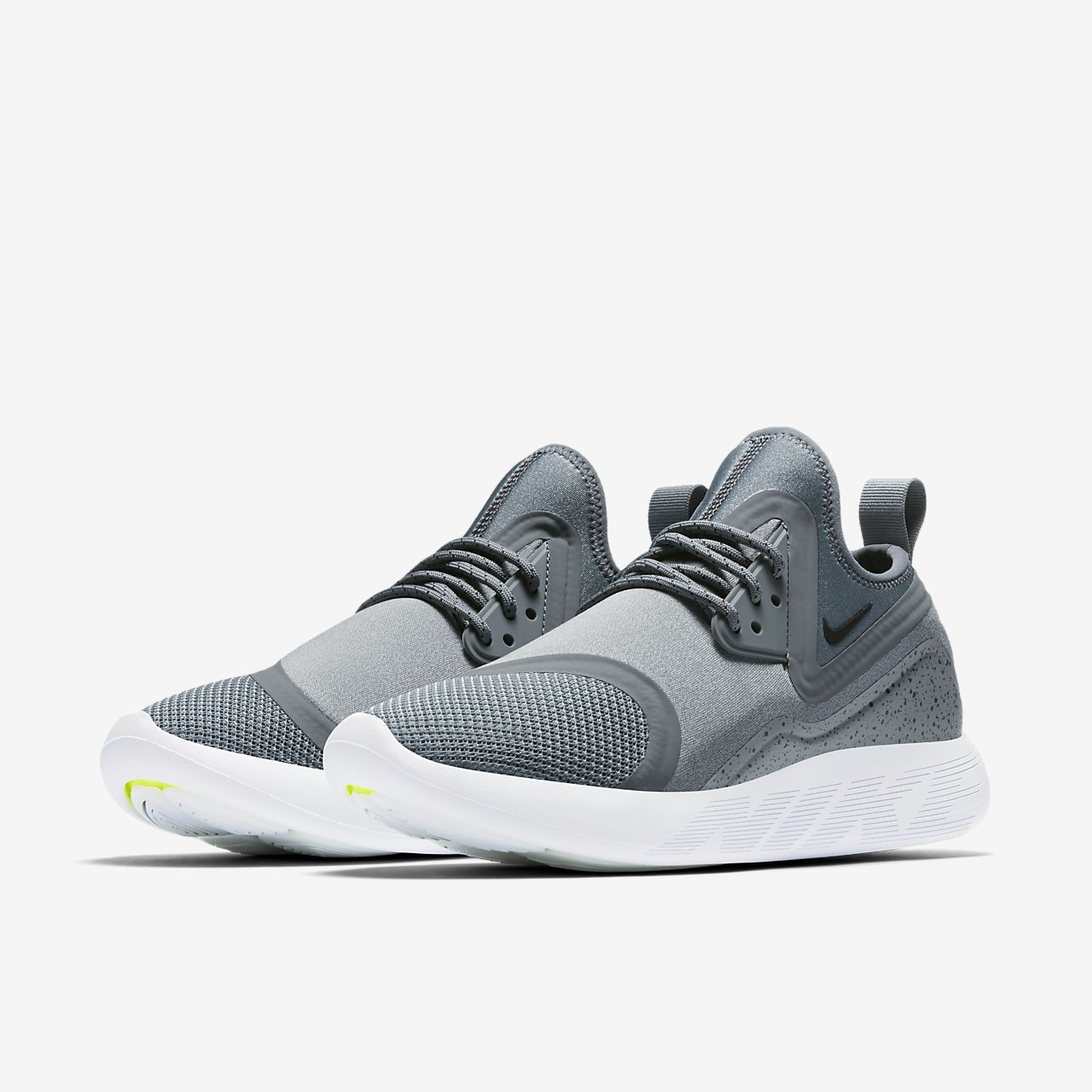 chaussure nike lunarcharge essential chaussure nike lunarcharge essential