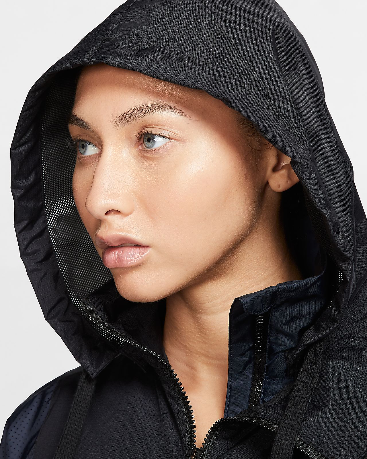 Nike x Sacai Damen Laufjacke mit Halbreißverschluss Nike x Sacai Damen Laufjacke mit Halbreißverschluss