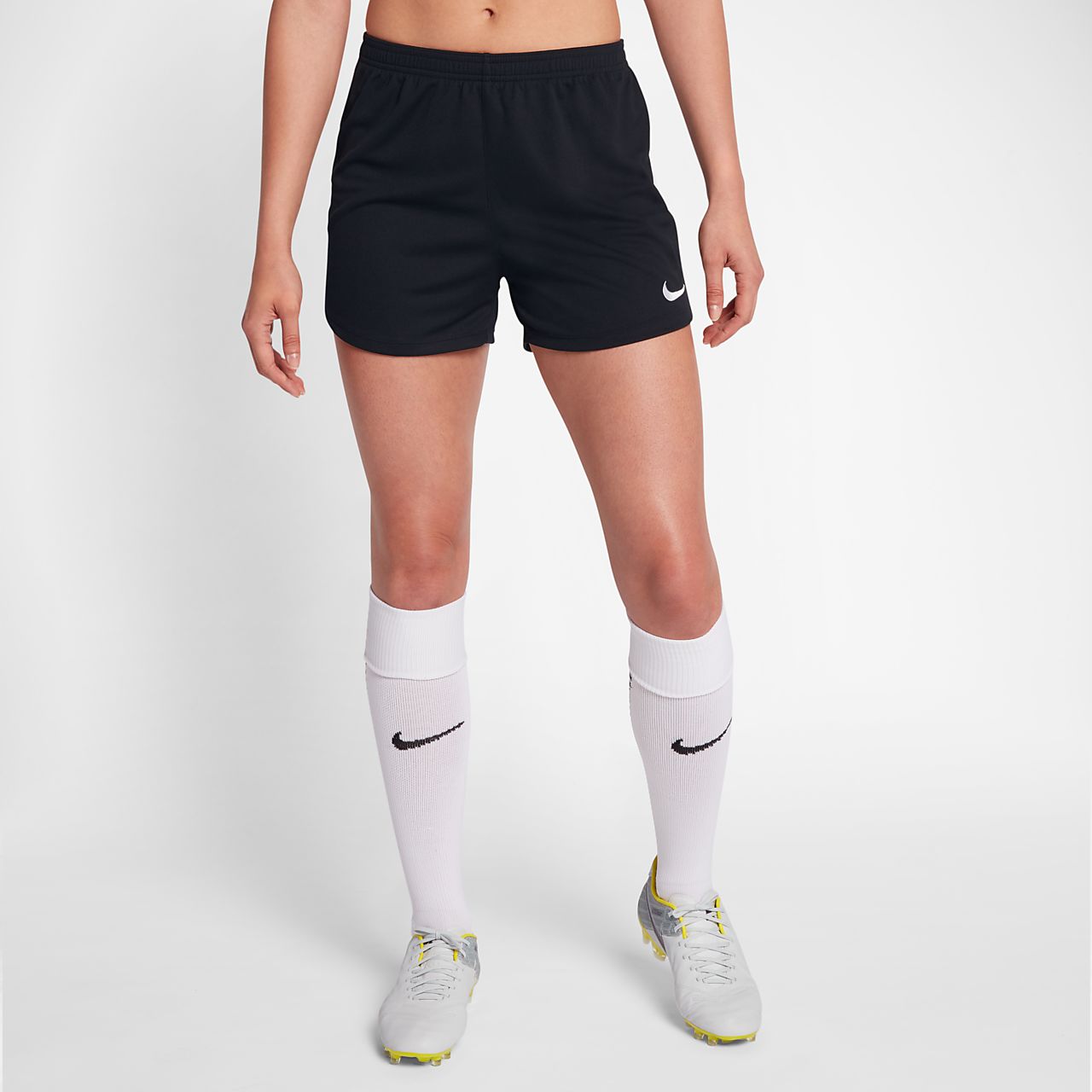 short sport nike femme