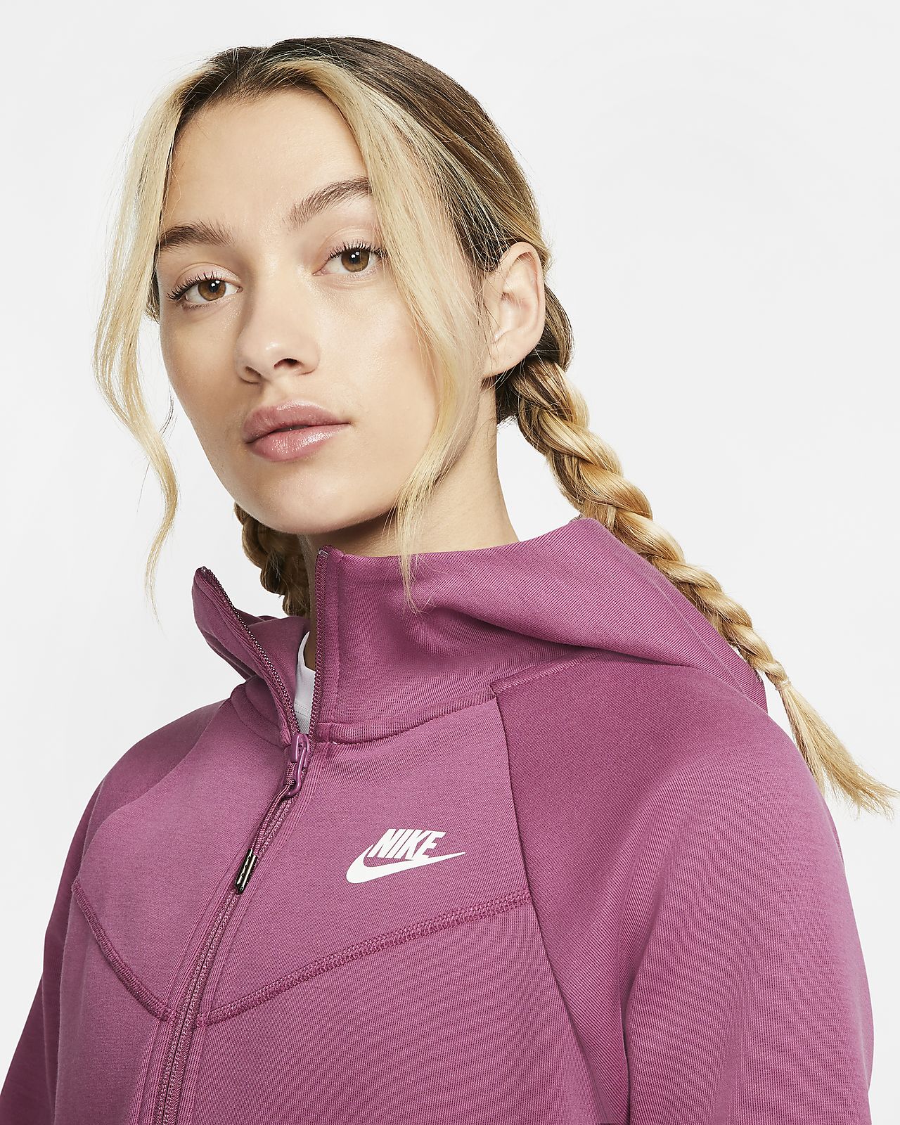 nike sportswear windrunner tech