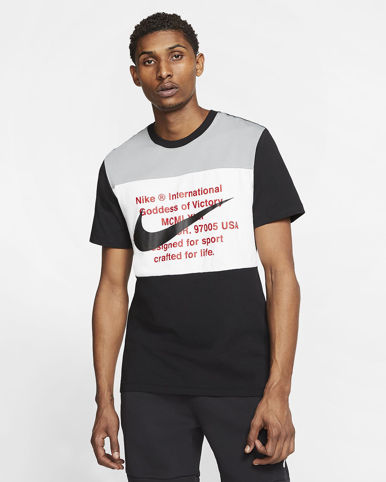 nike mini swoosh t shirt