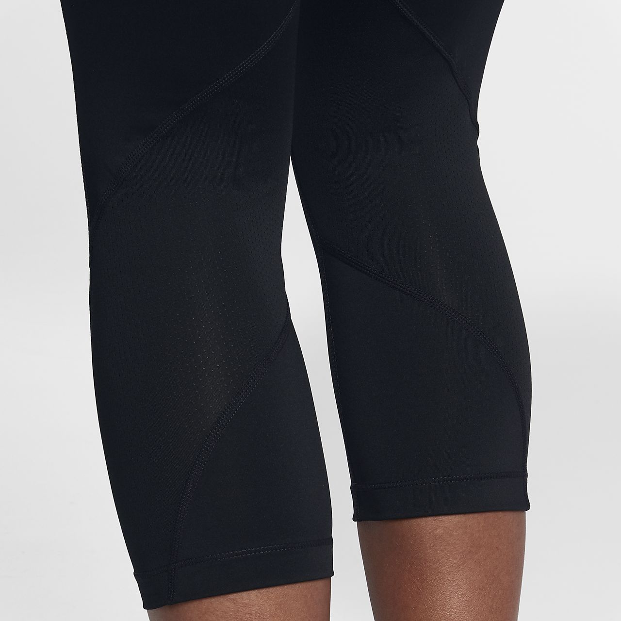 nike pro women's mid rise training crops