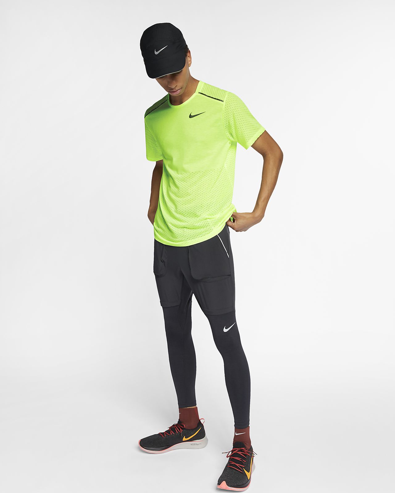 Nike Rise 365 Kurzarm Laufoberteil für Herren Nike Dri FIT Rise 365 Kurzarm Laufoberteil für Herren