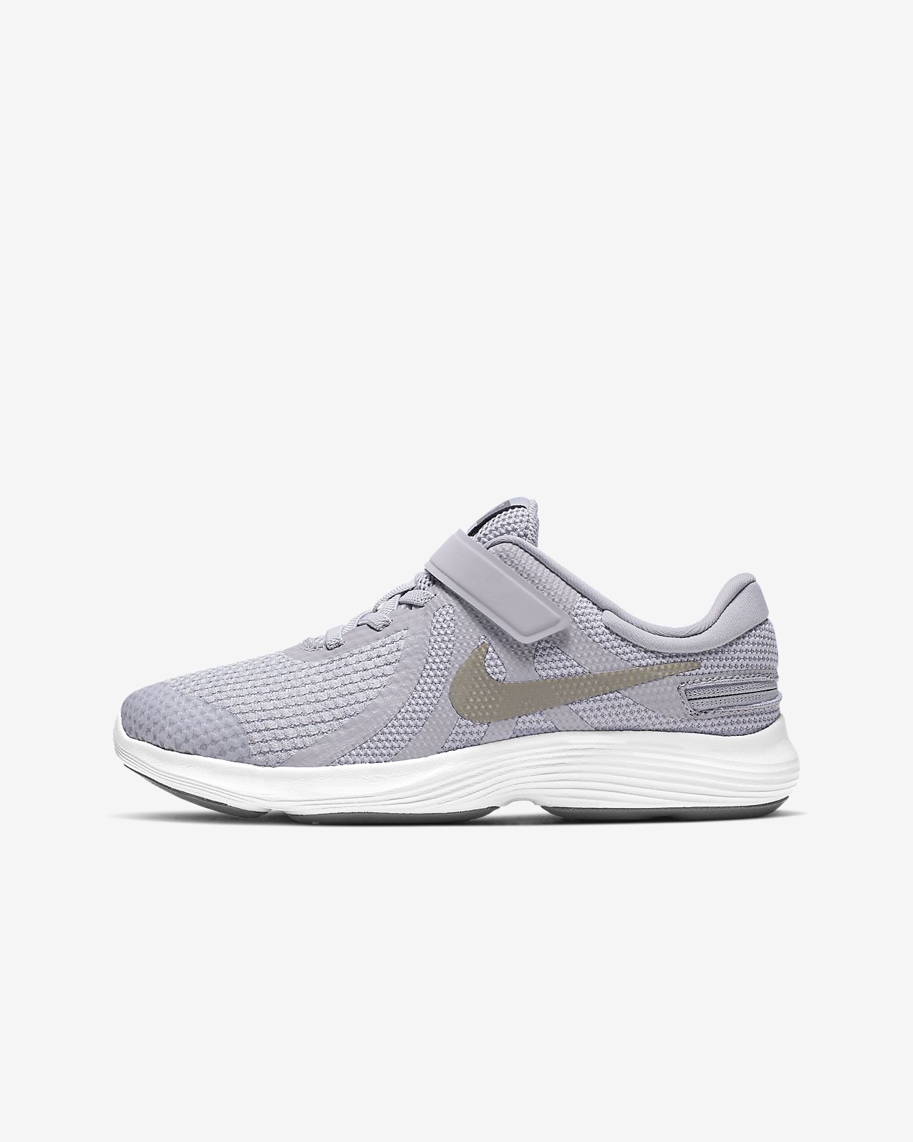 Nike Revolution 4 FlyEase 4E Older Kids' Running Shoe Nike Revolution 4 FlyEase 4E Older Kids' Running Shoe