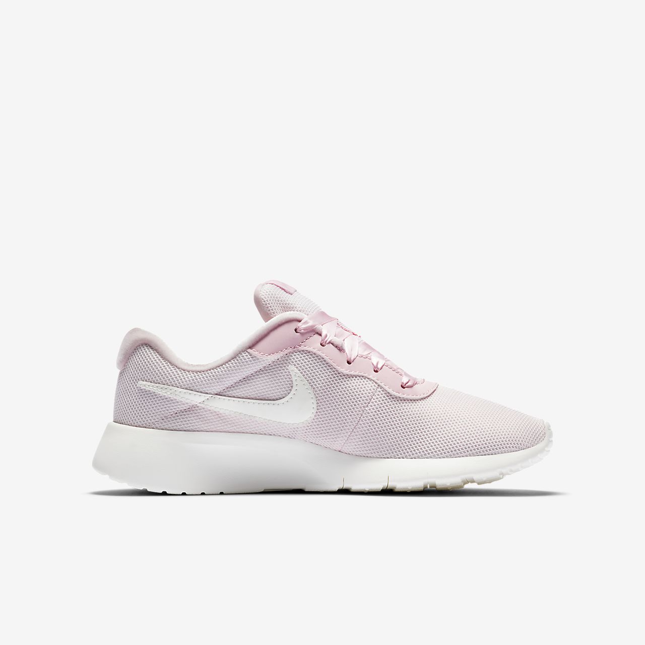 nike tanjun se nike tanjun se