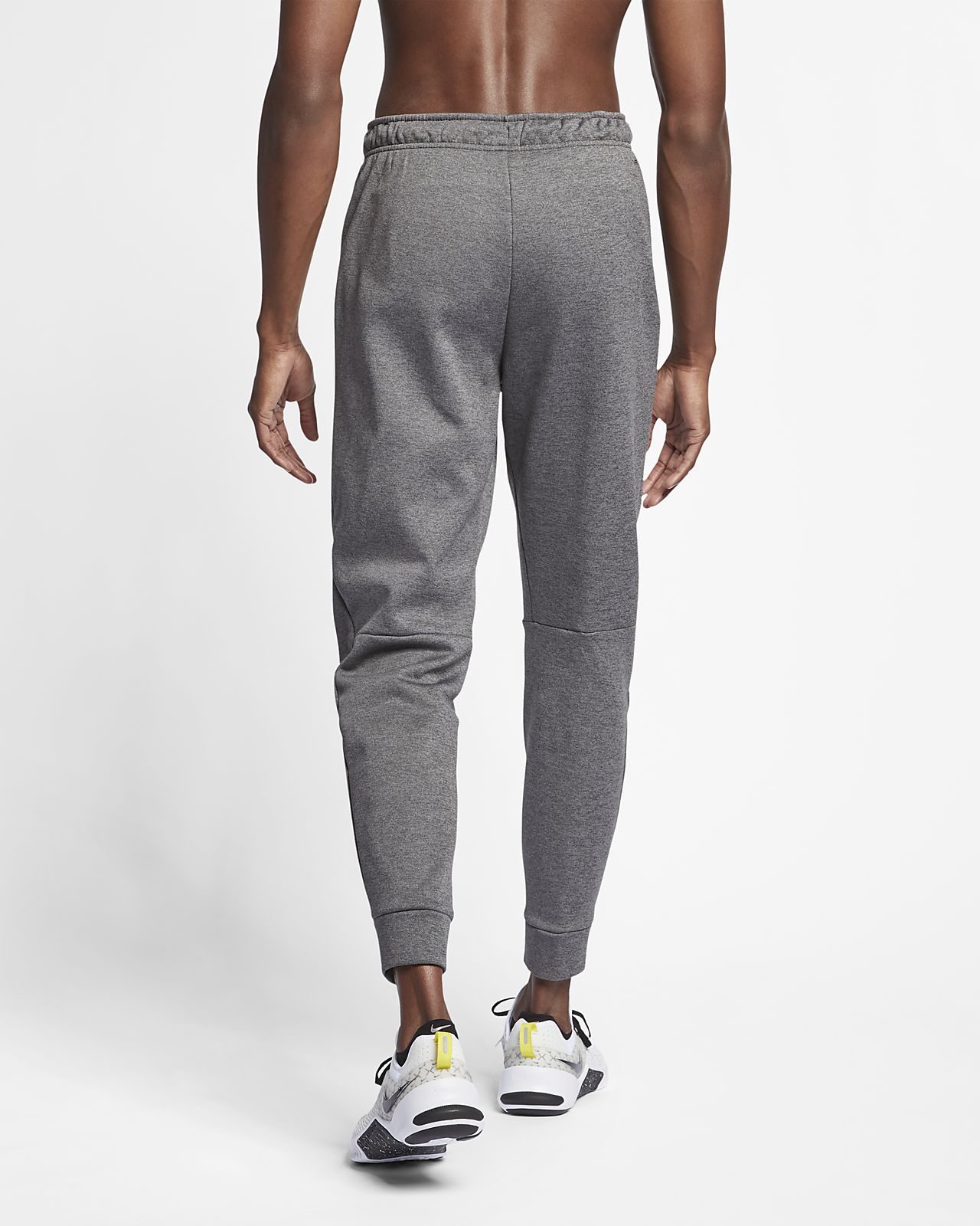 nike therma tapered