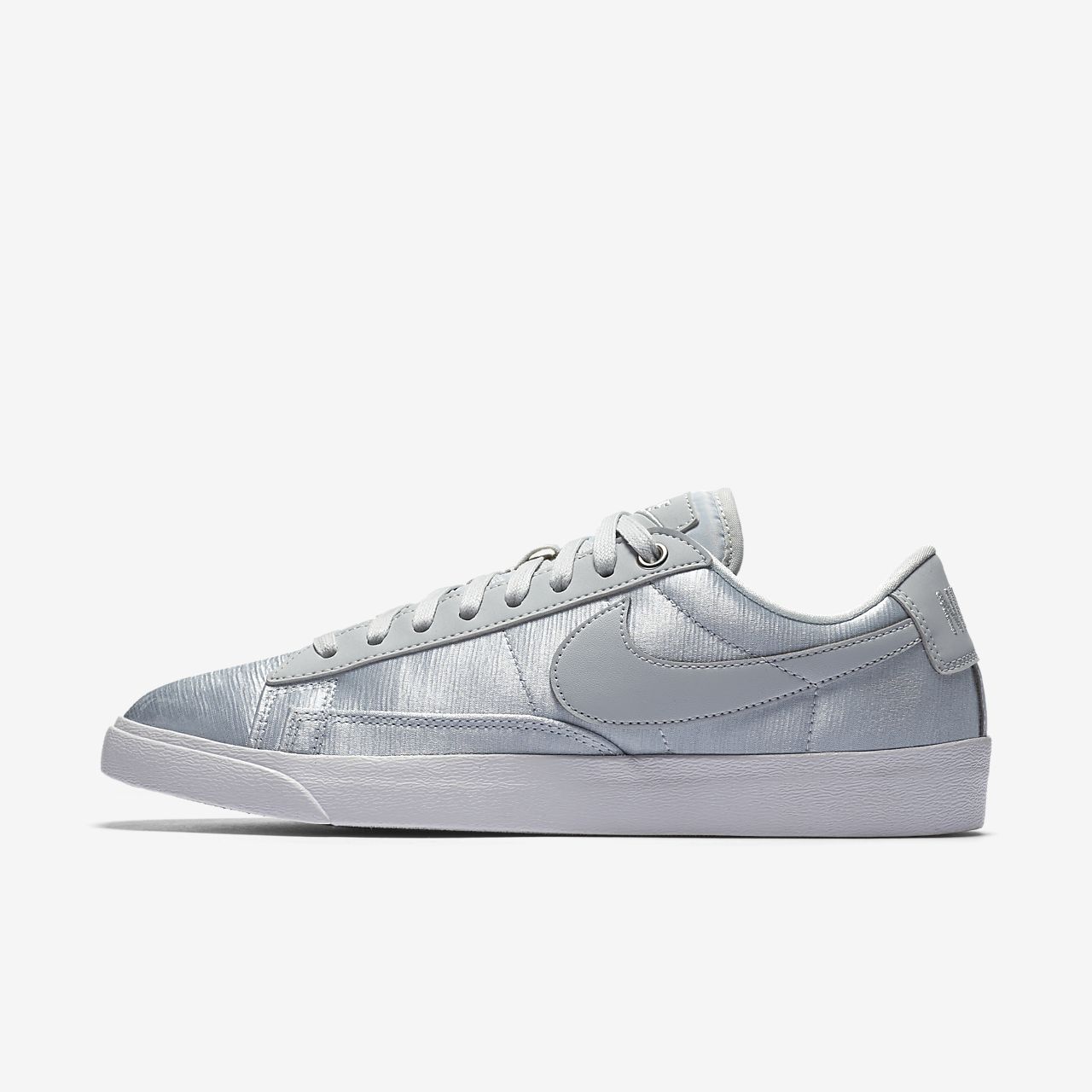 nike w blazer low se