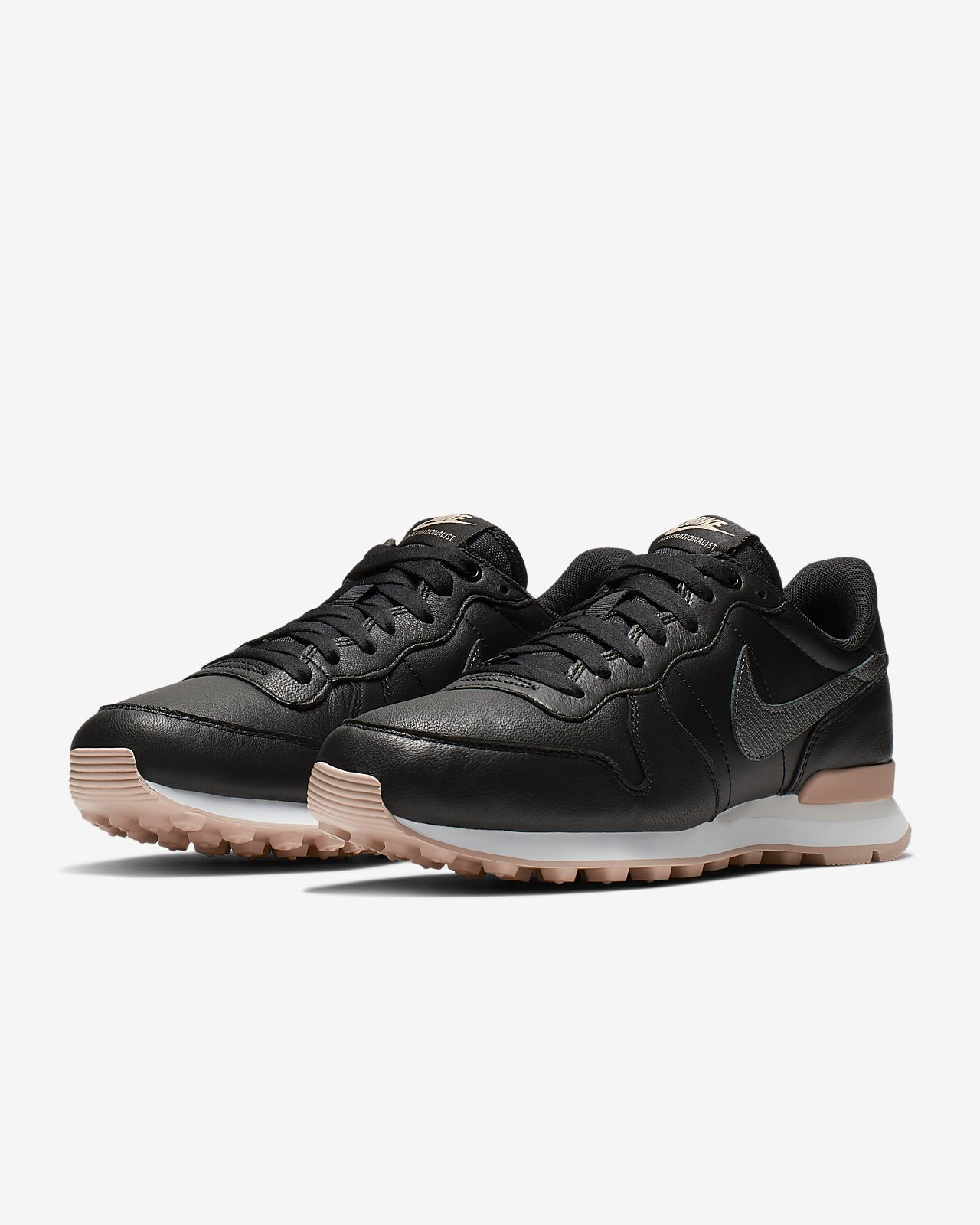 {keywor d} nike internationalist premium