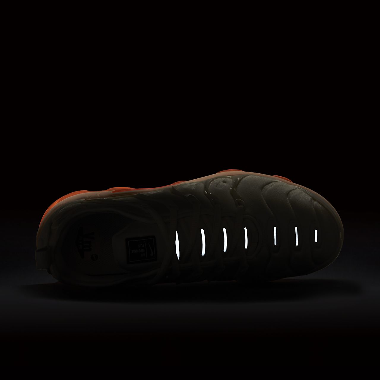vapormax plus phantom orange