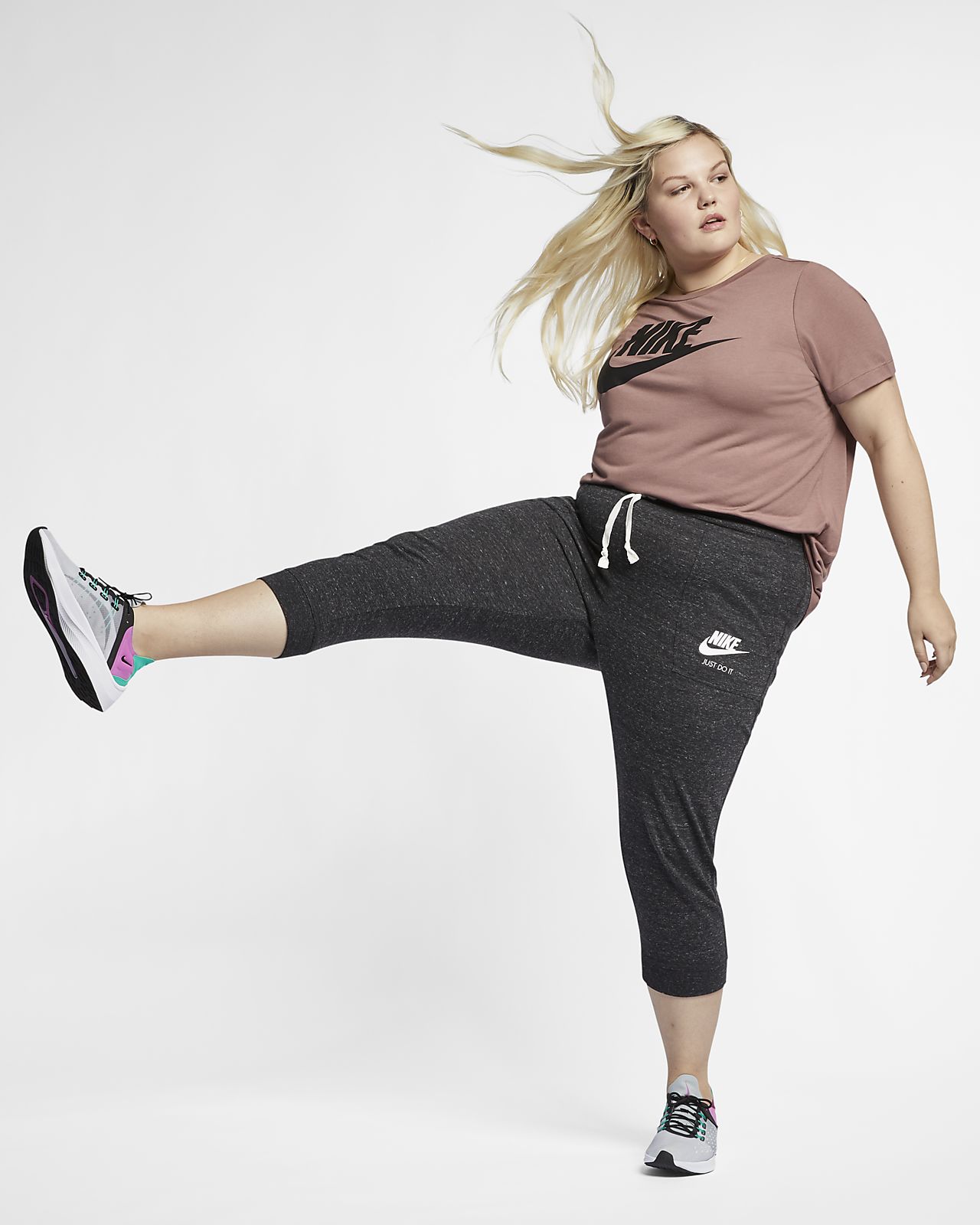 plus size nike vintage capris