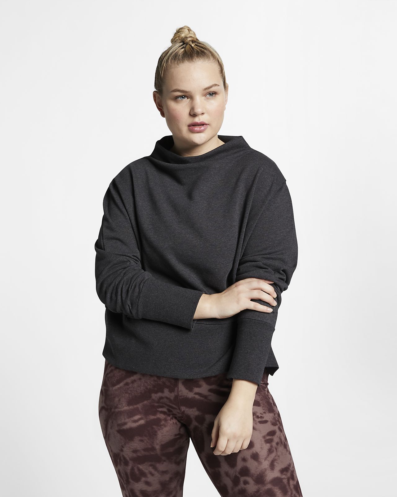nike plus size pullover