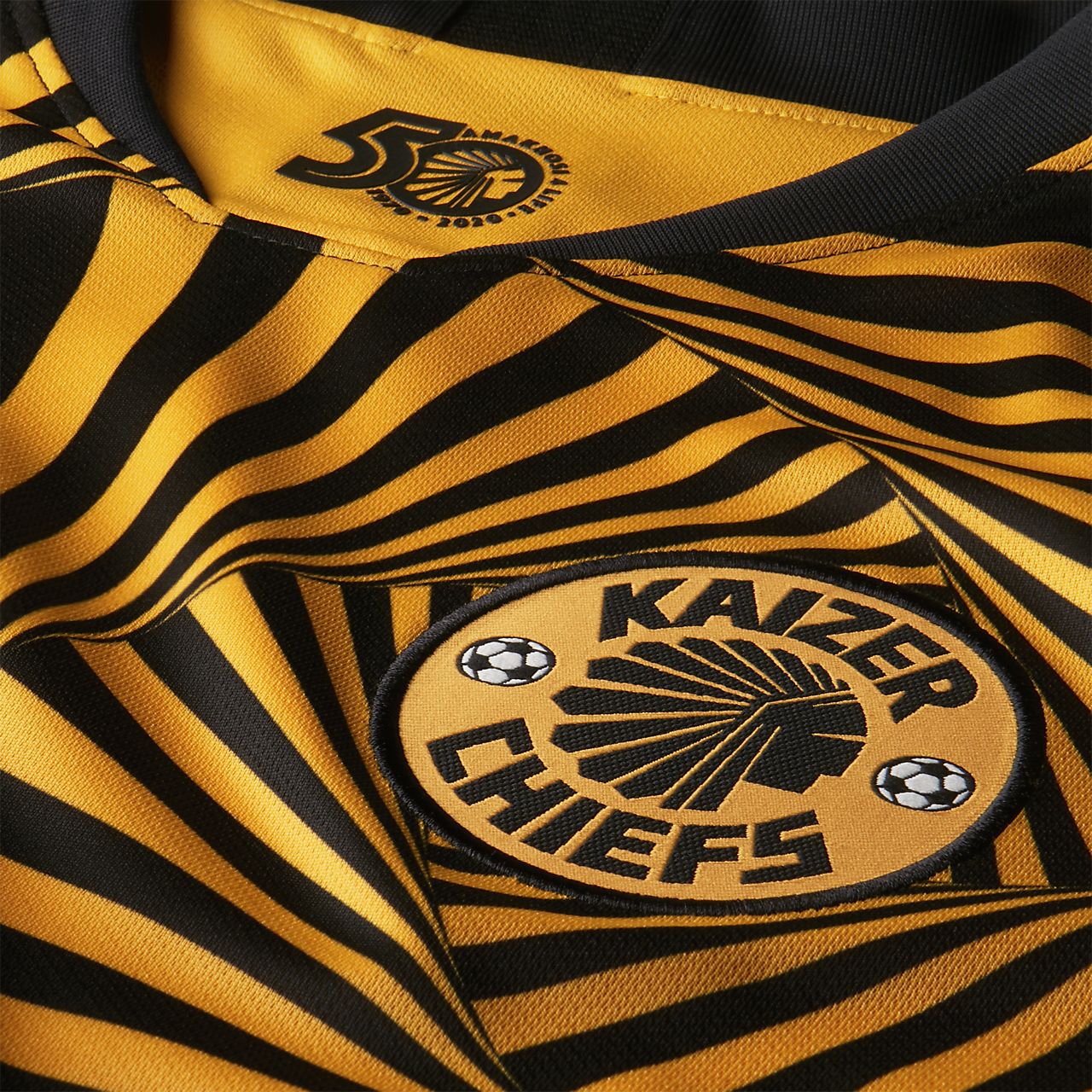 Kaizer Chiefs F C 2019 20 Stadium Home Men S Football Shirt Nike Ma