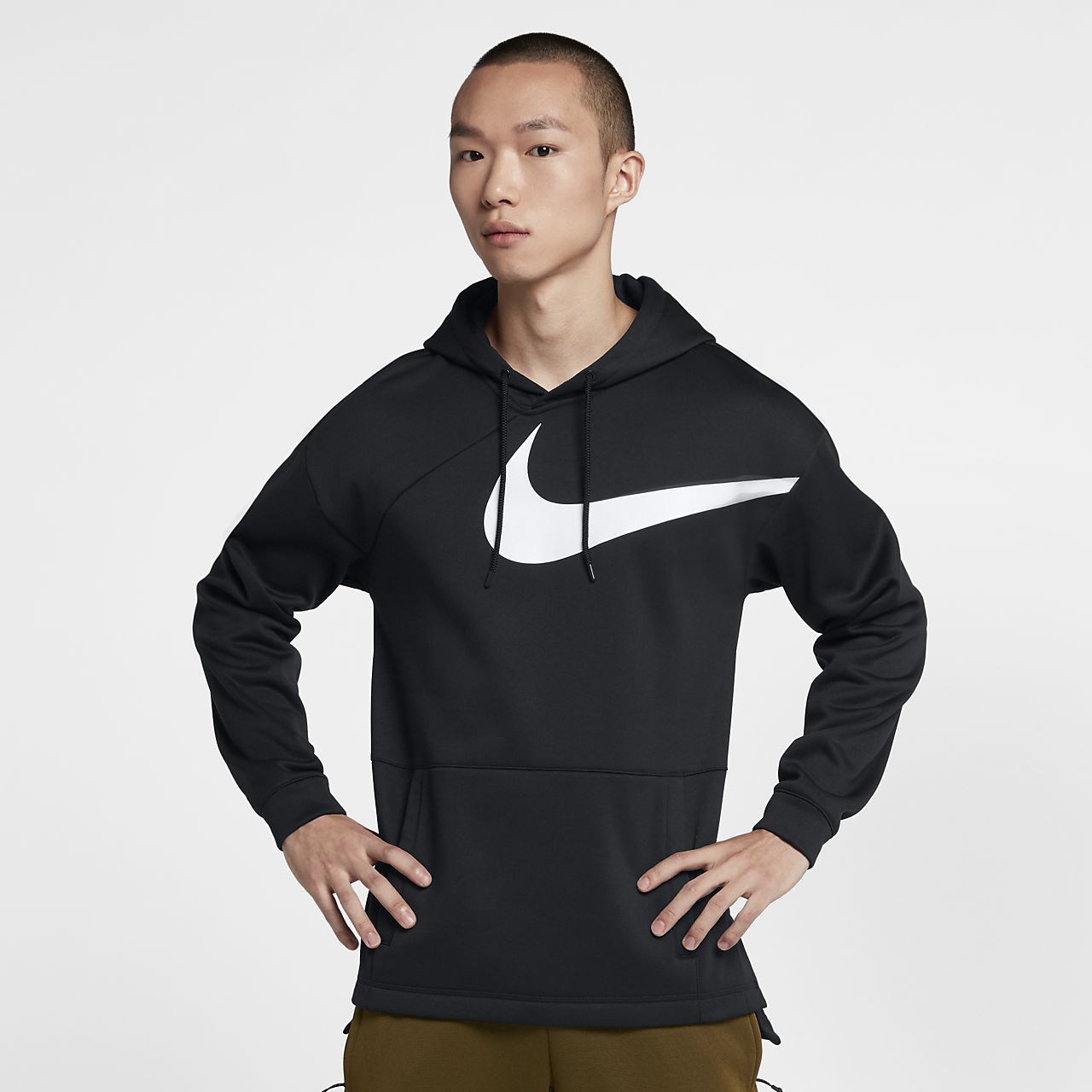 sweat nike therma