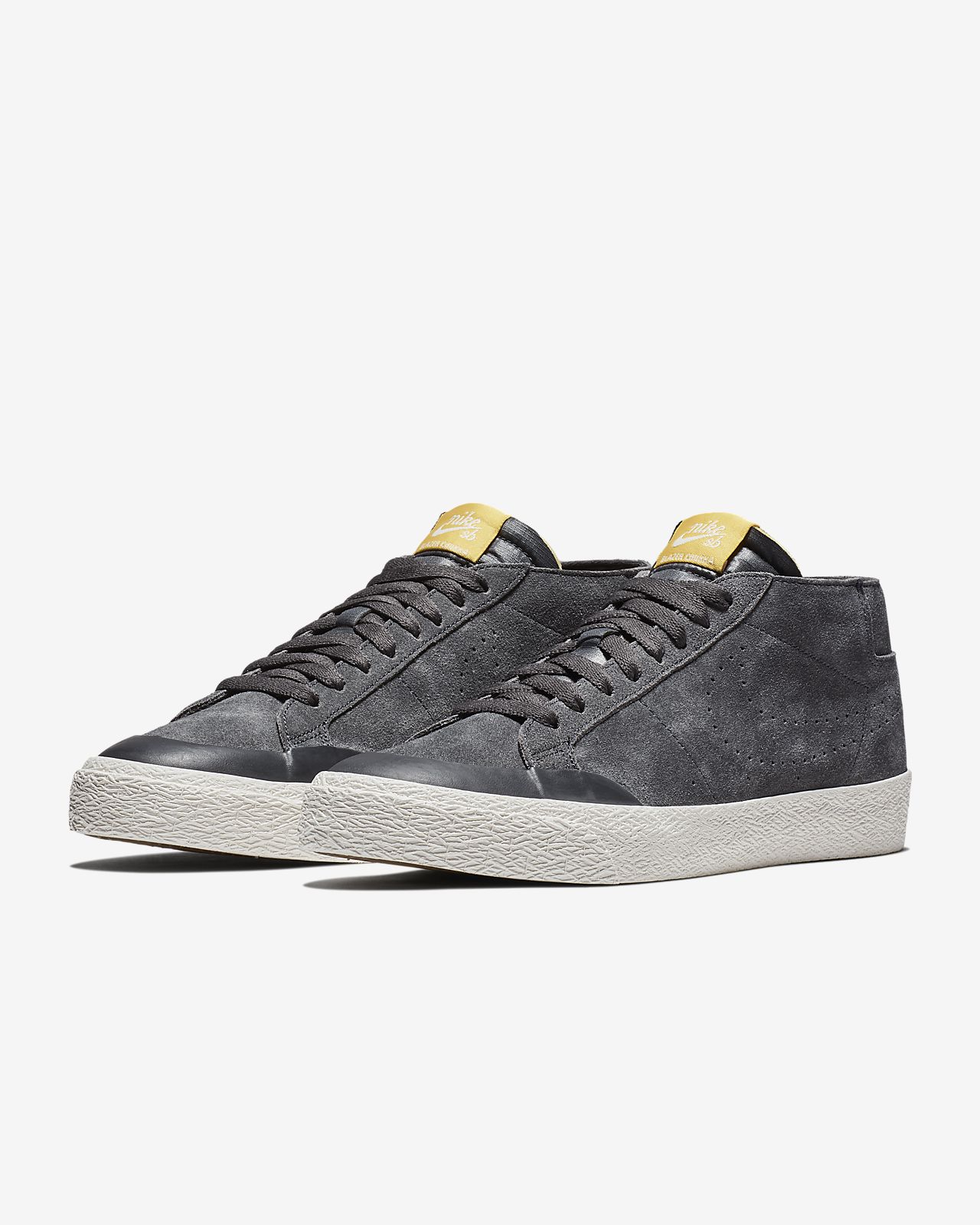 Nike SB Zoom Blazer Chukka XT Men's Skateboarding Shoe Nike SB Zoom Blazer Chukka XT Men's Skateboarding Shoe