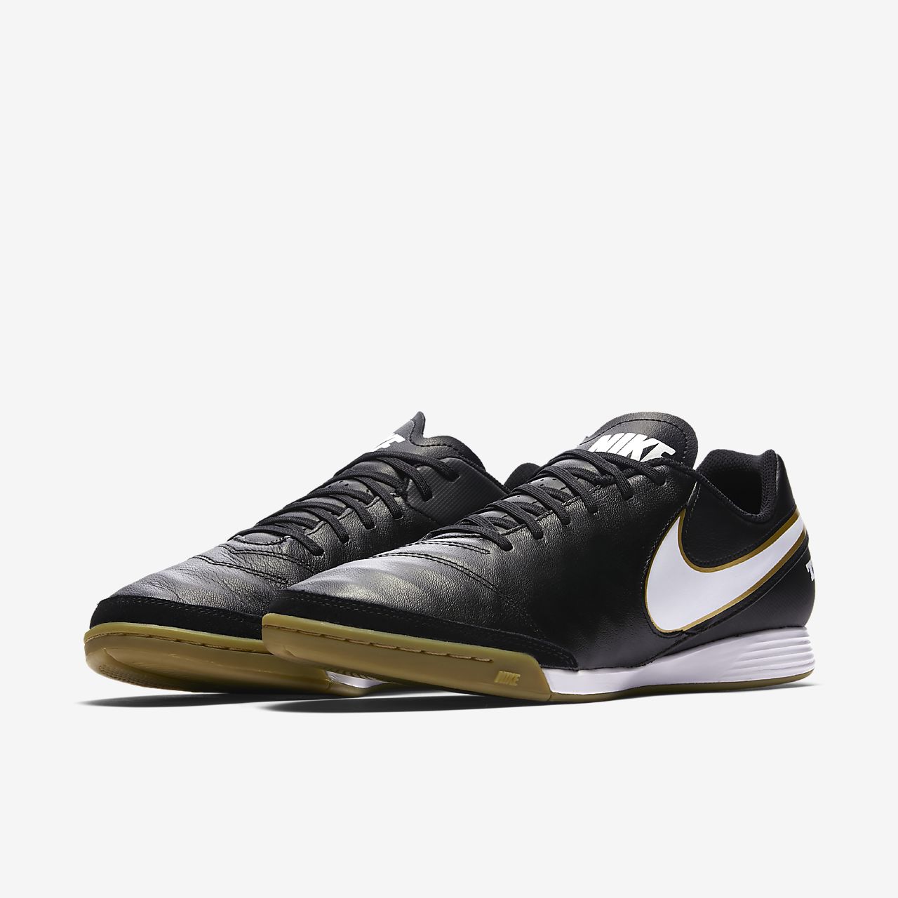 nike tiempo indoor