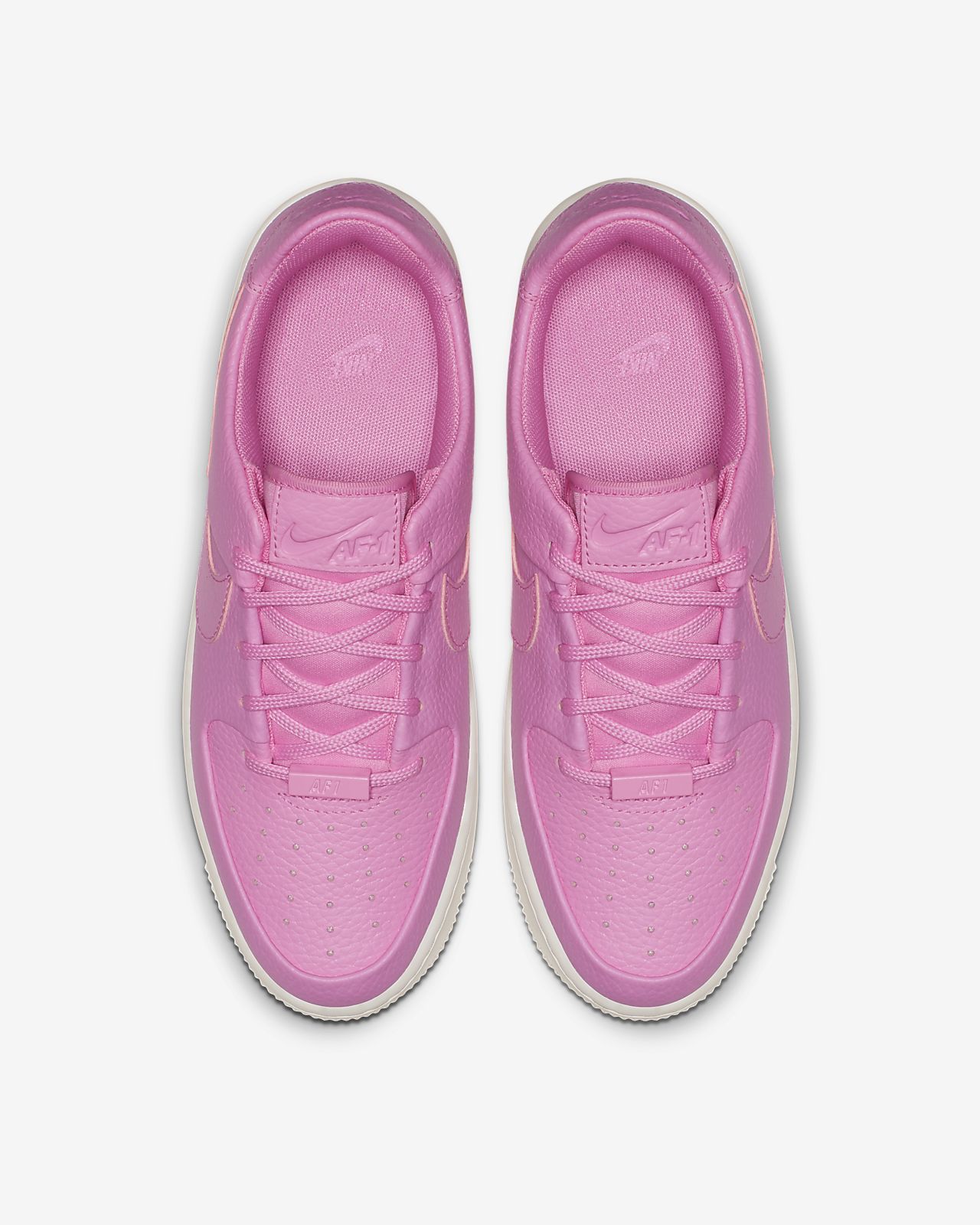 NEUE Nike Air Force 1 Sage Low 36,5 NEUE Nike Air Force 1 Sage Low 36,5