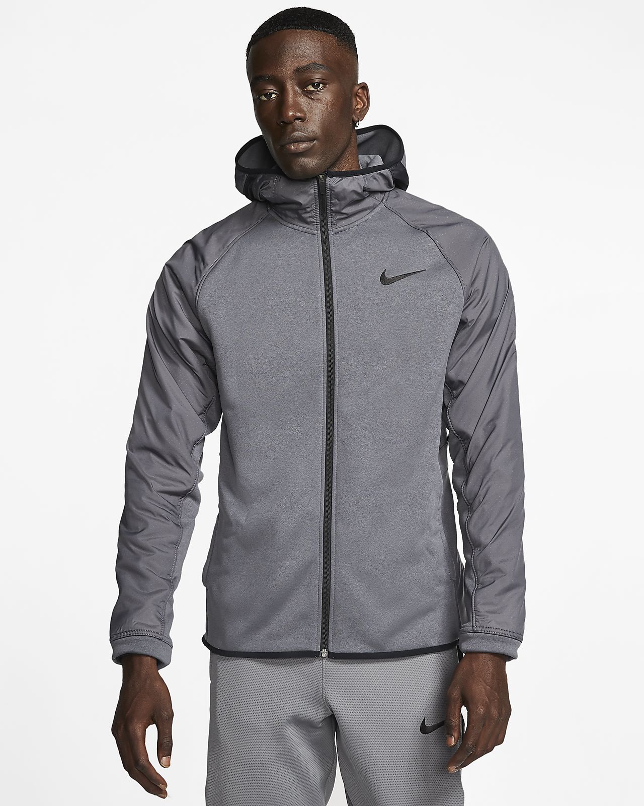 sweat nike therma