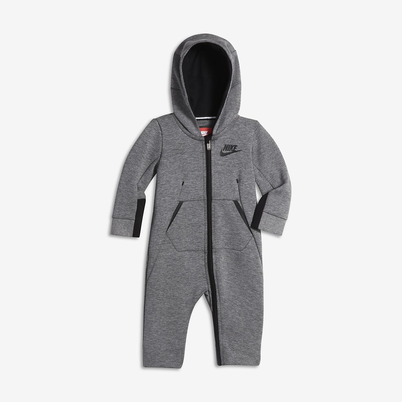 tuta nike tech