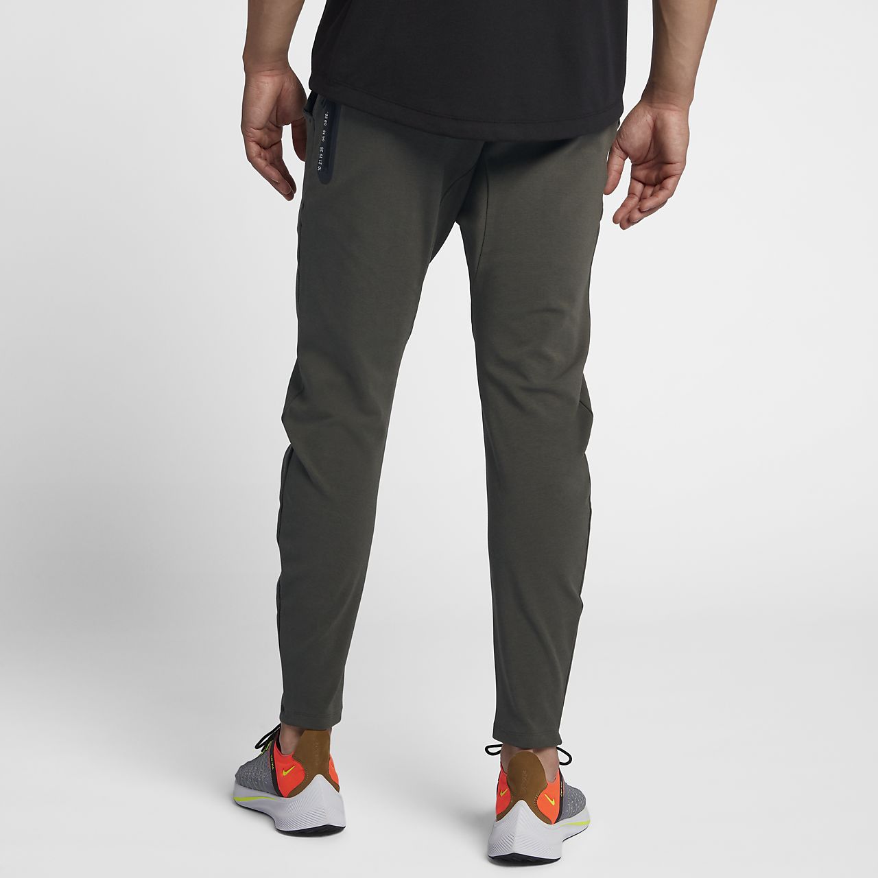 nike sportswear tech pack men's trousers