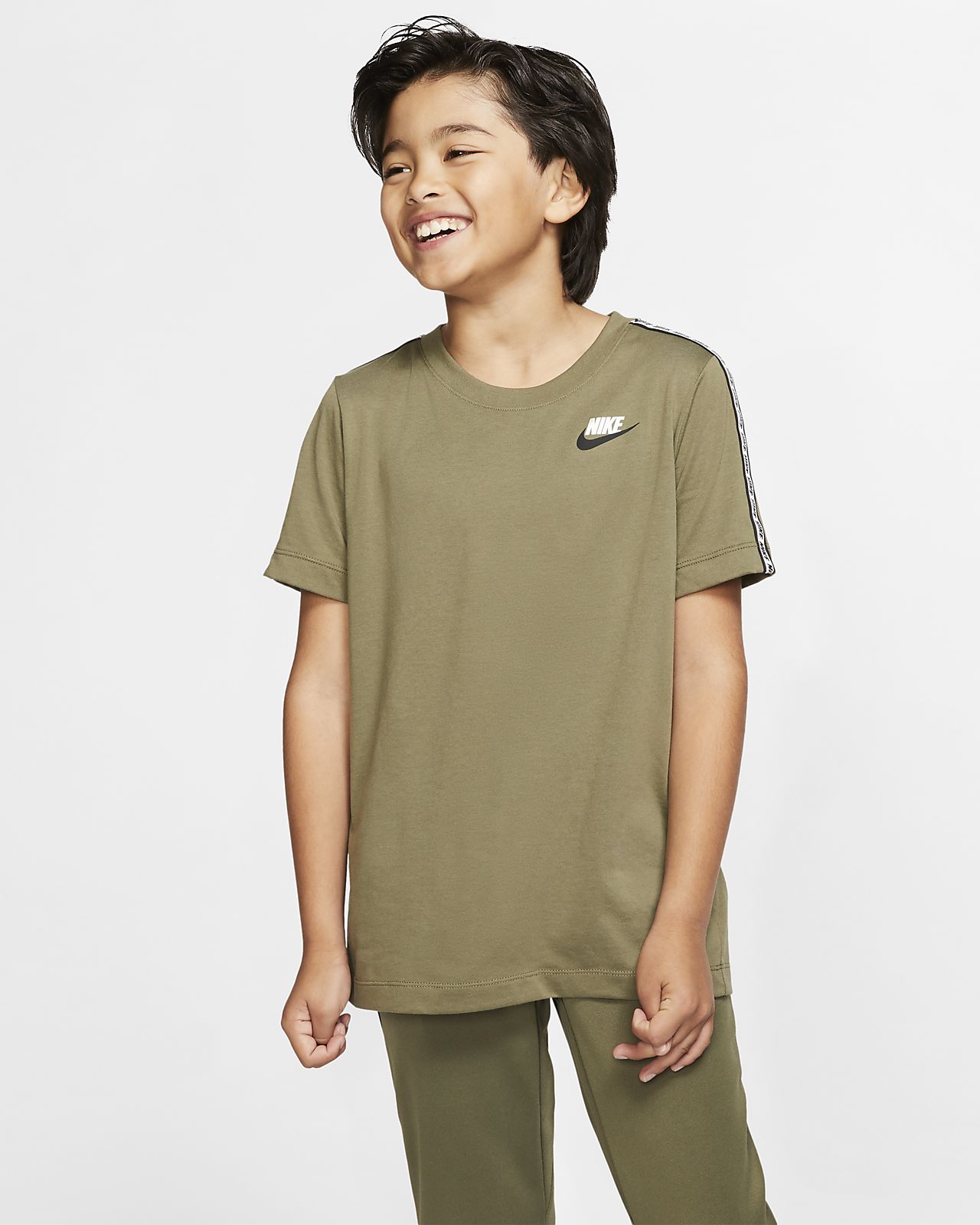 t shirt nike beige