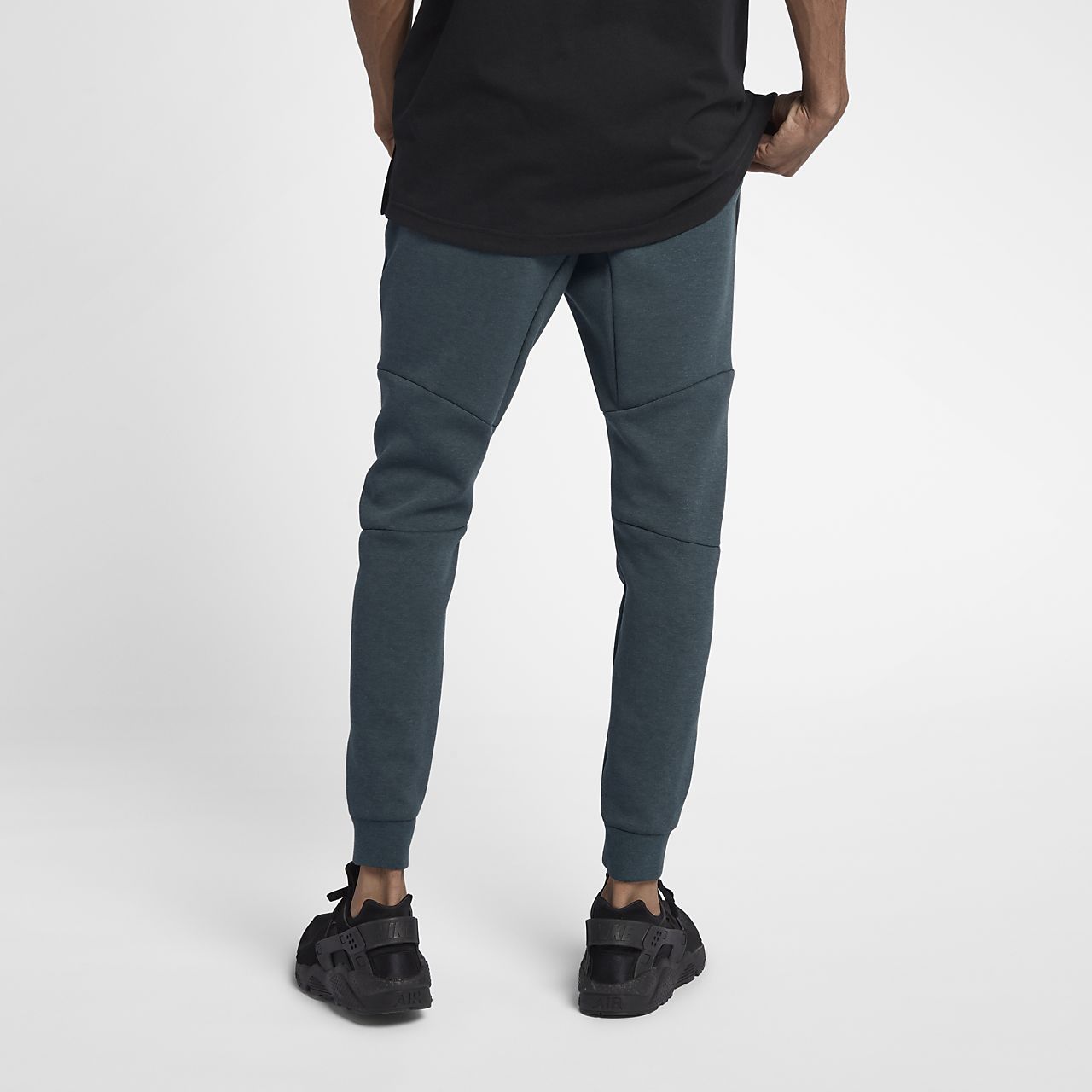 nike air huarache with joggers nike air huarache with joggers